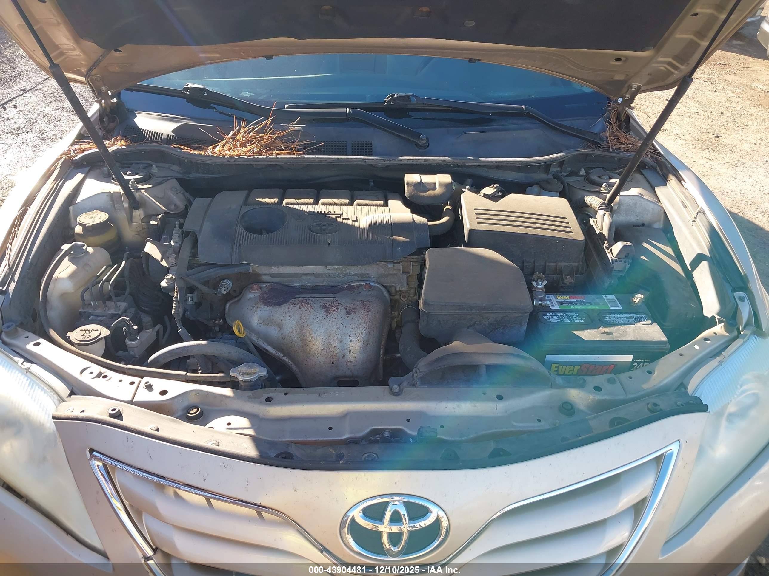 TOYOTA CAMRY image 10