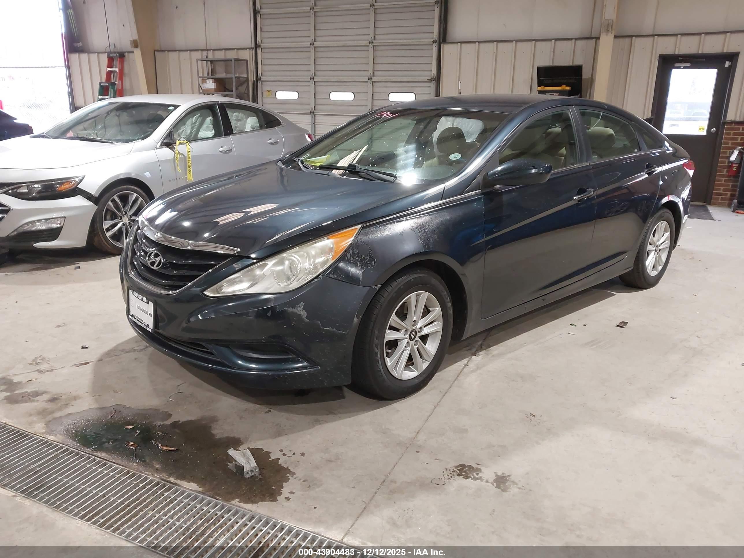 HYUNDAI SONATA image 2