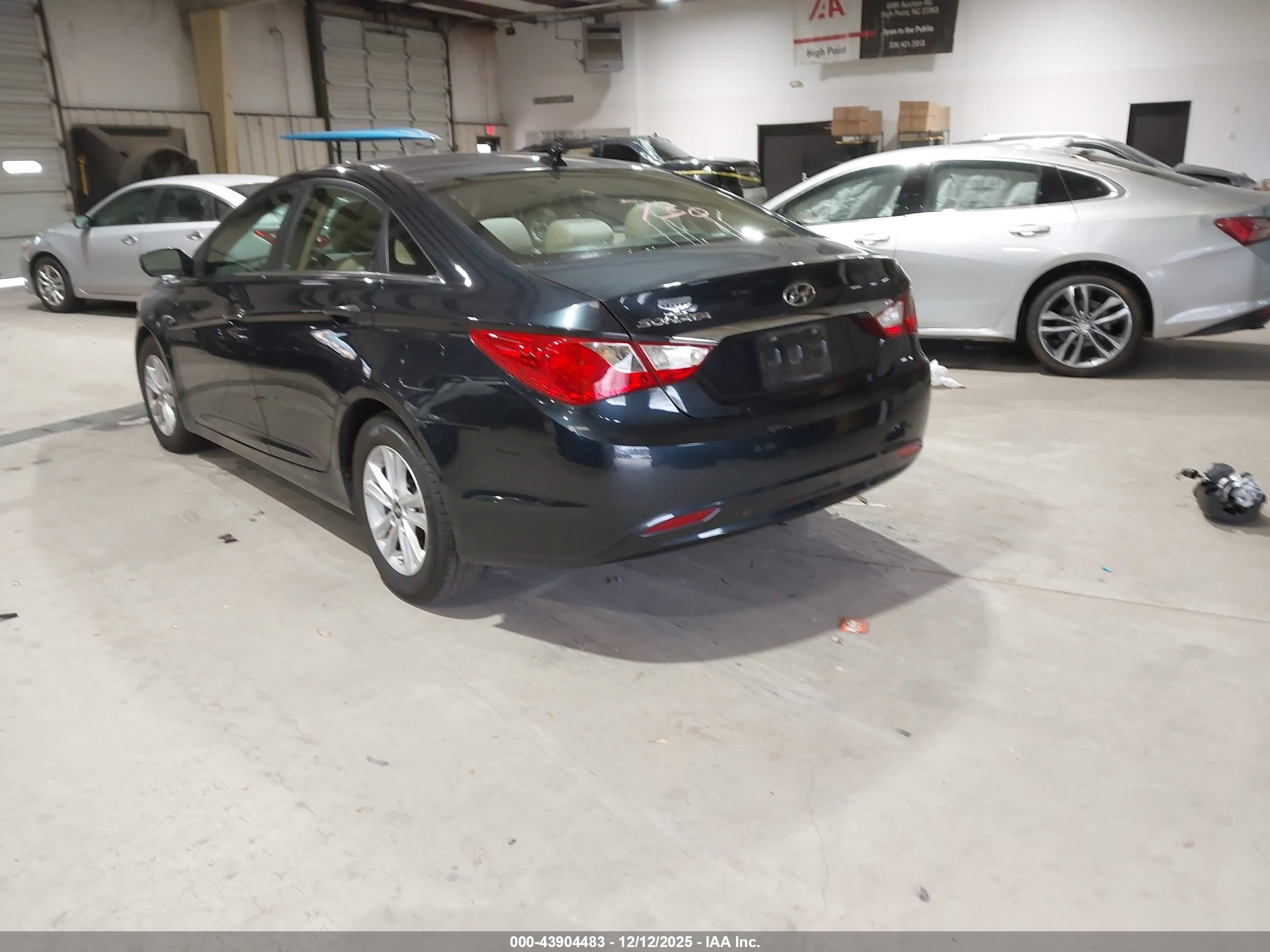 HYUNDAI SONATA image 3