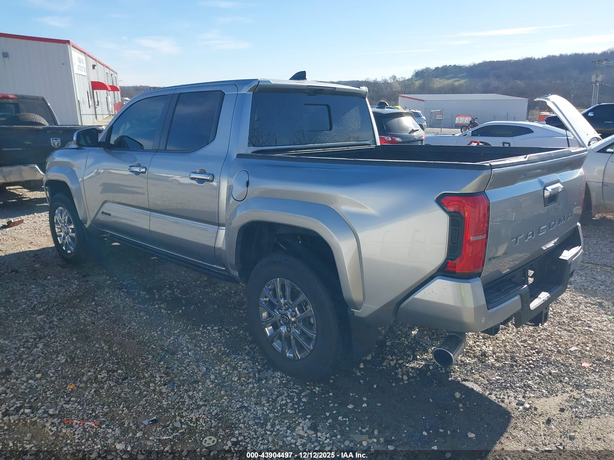 TOYOTA TACOMA image 3