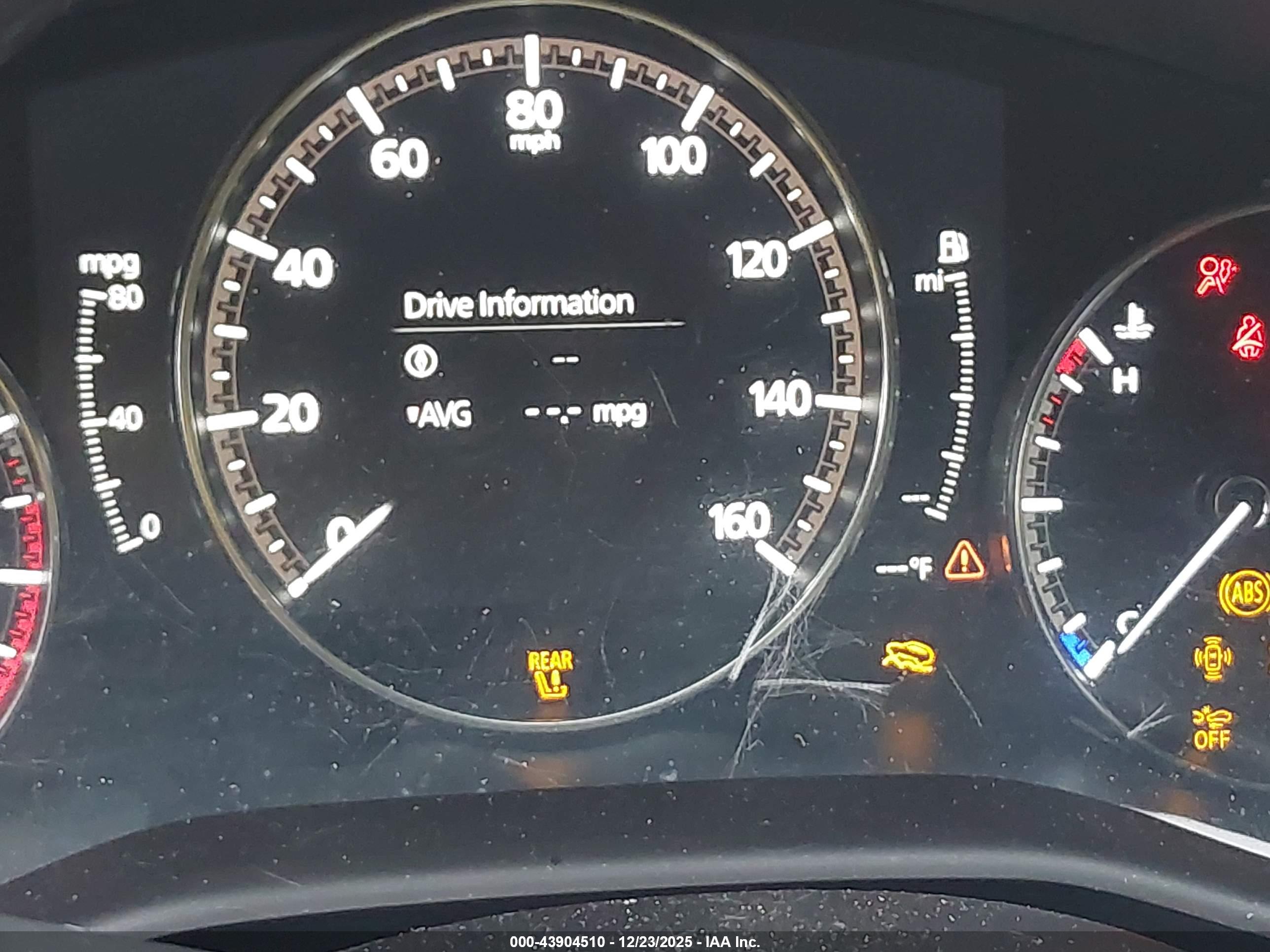 MAZDA CX-30 image 7