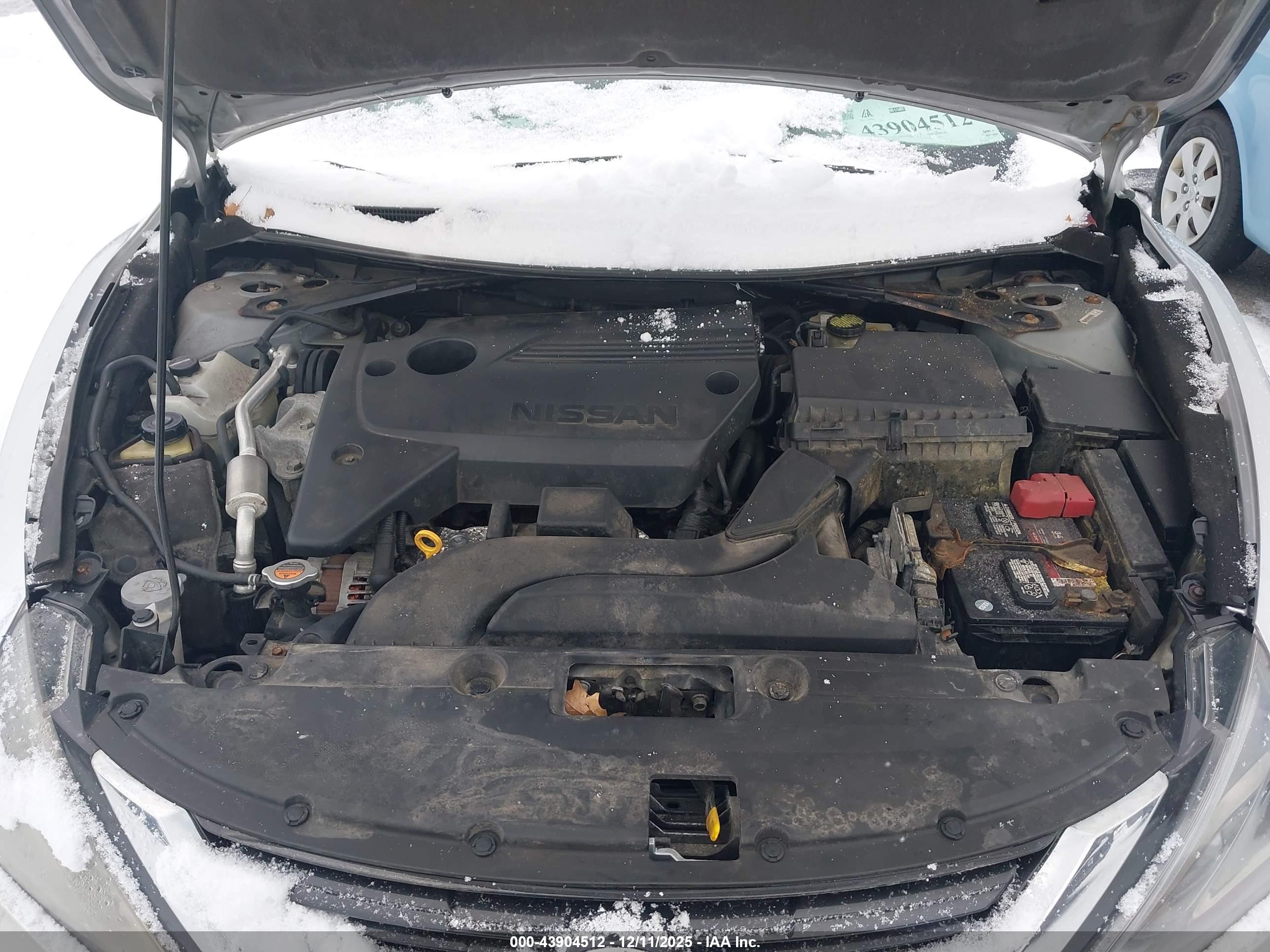NISSAN ALTIMA image 10