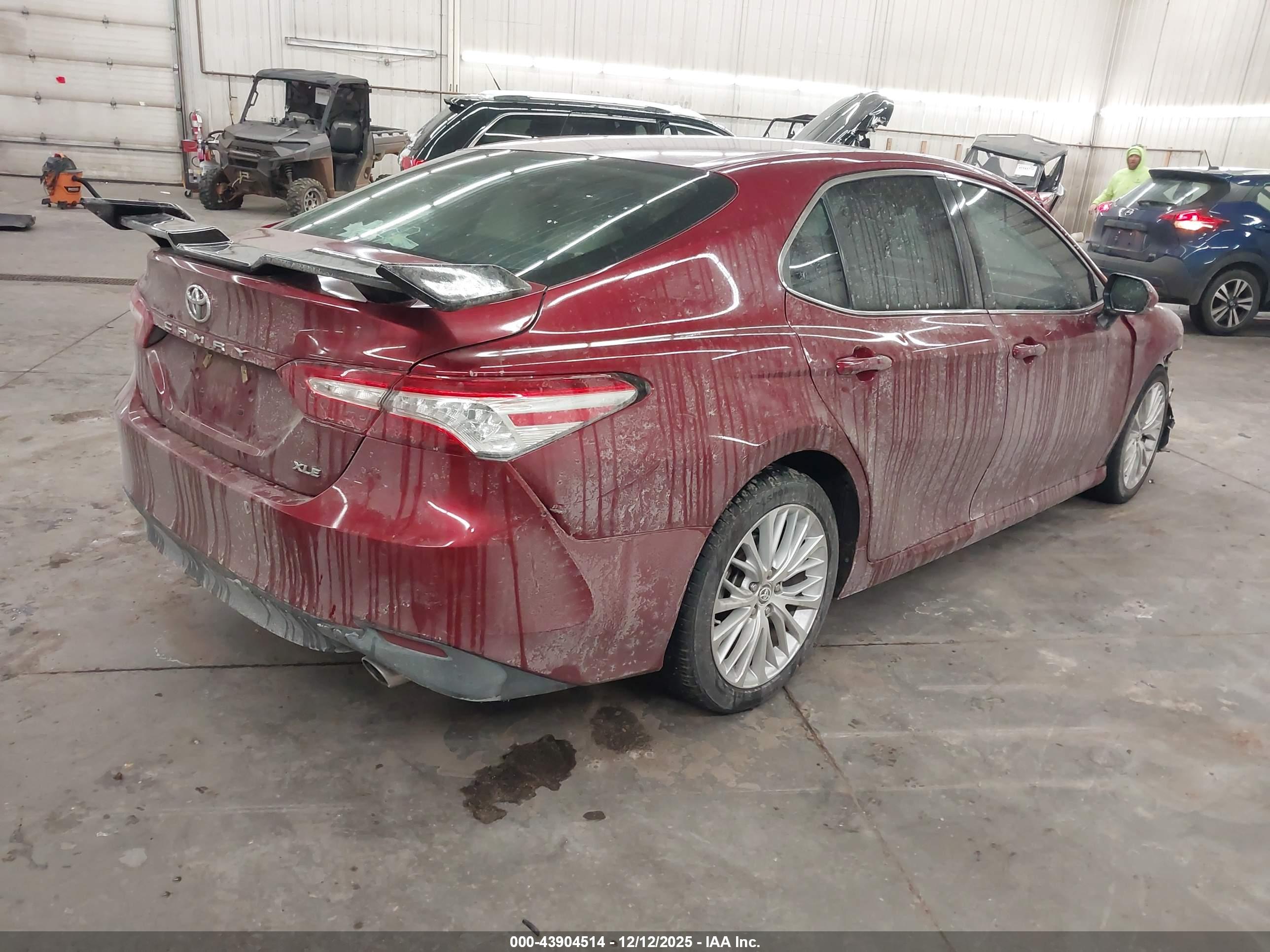 TOYOTA CAMRY image 4