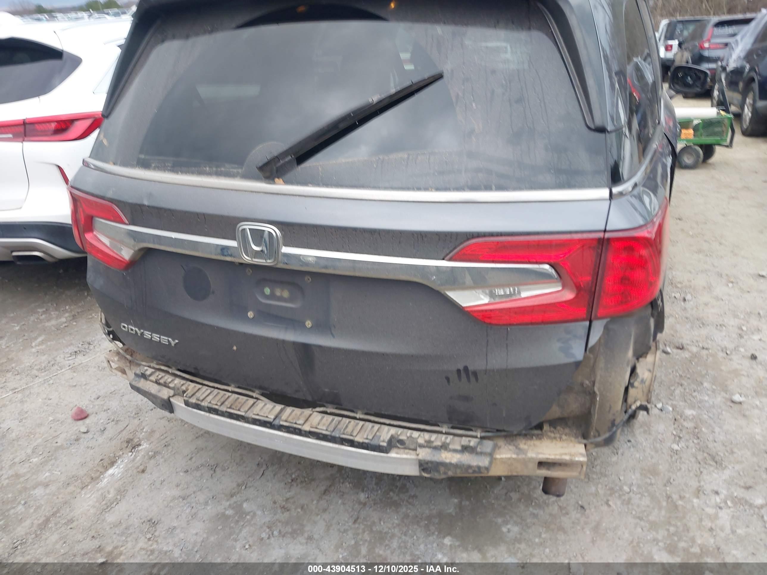 HONDA ODYSSEY image 6