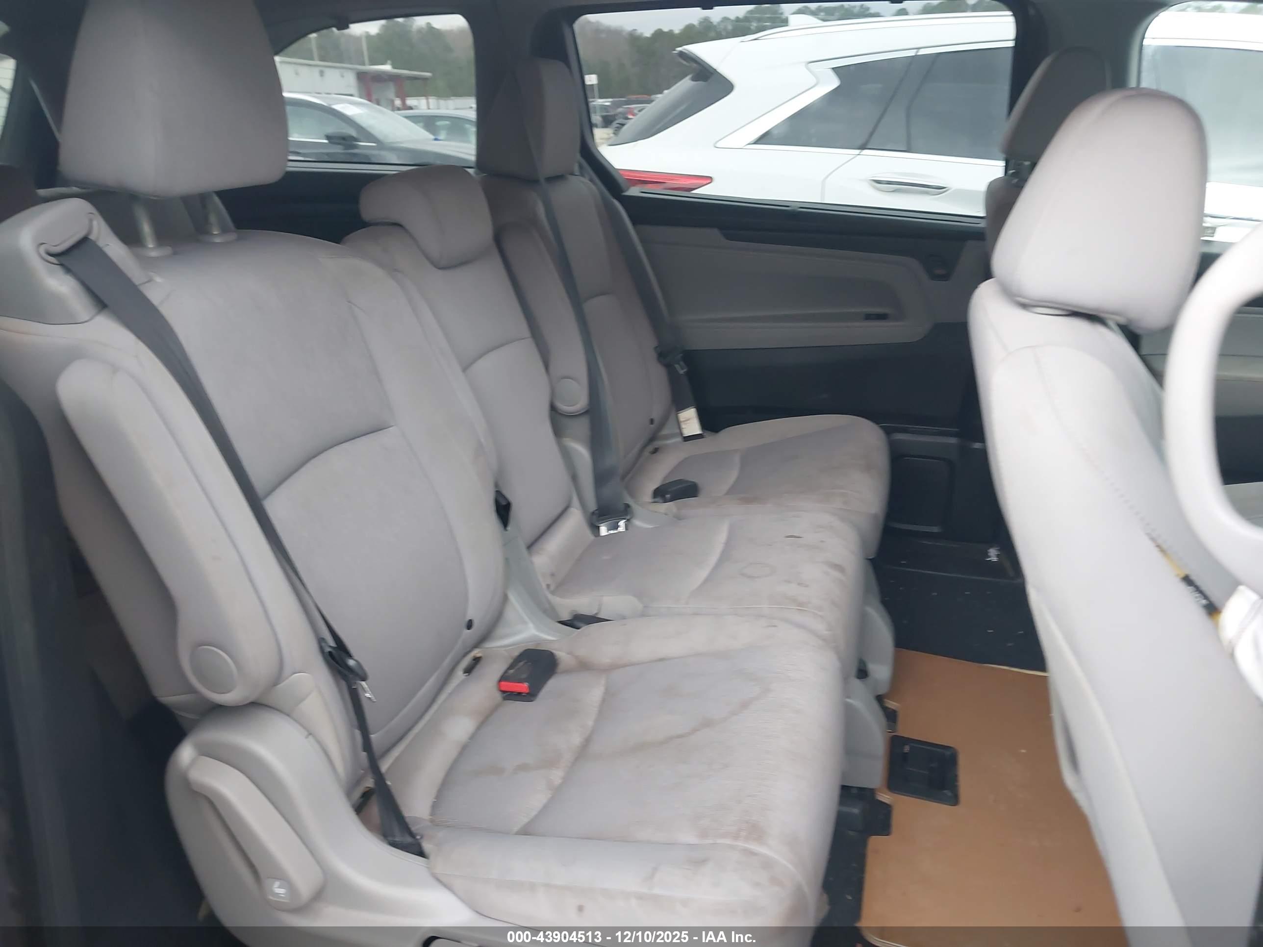 HONDA ODYSSEY image 8