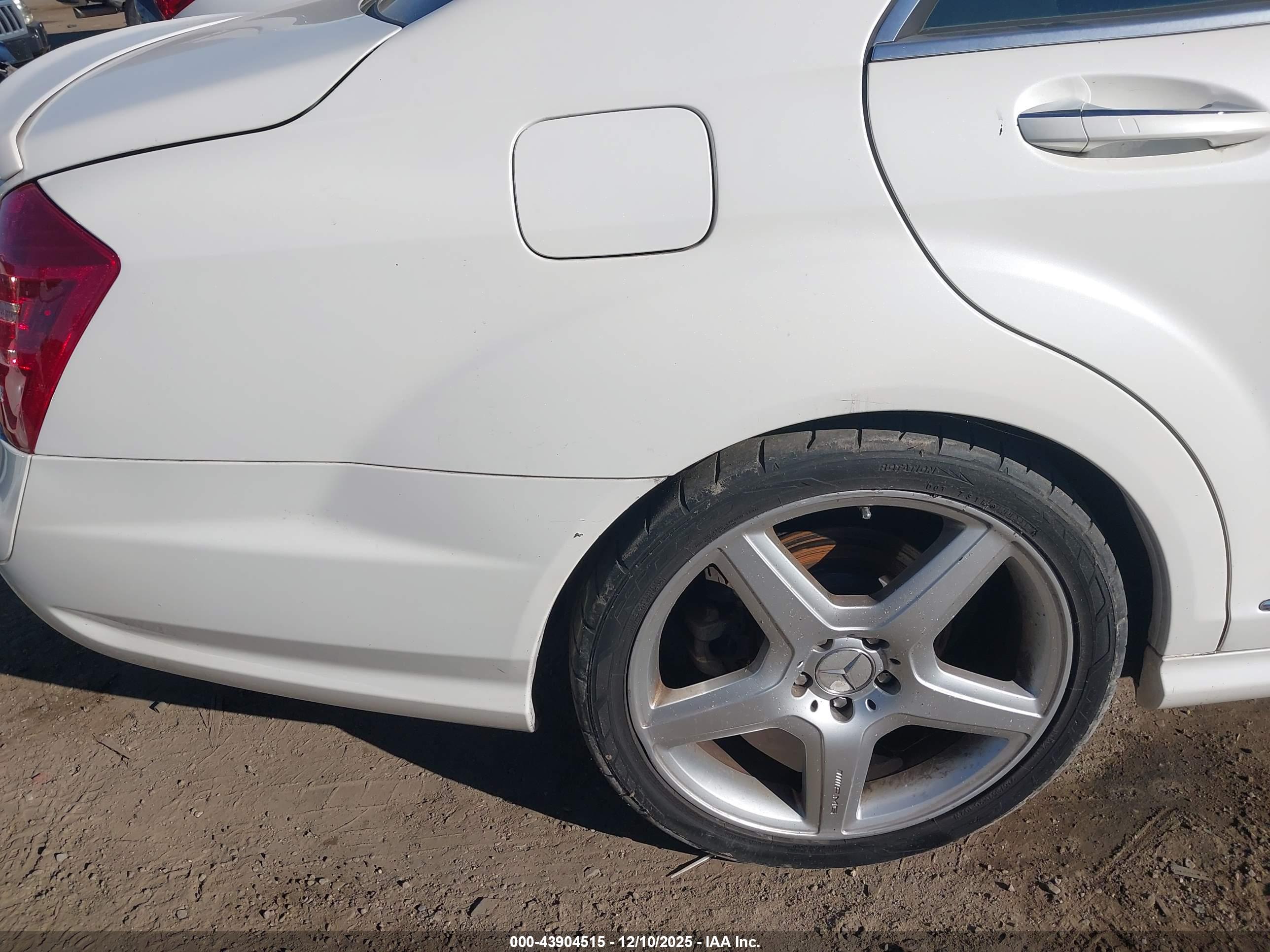 MERCEDES-BENZ S image 6