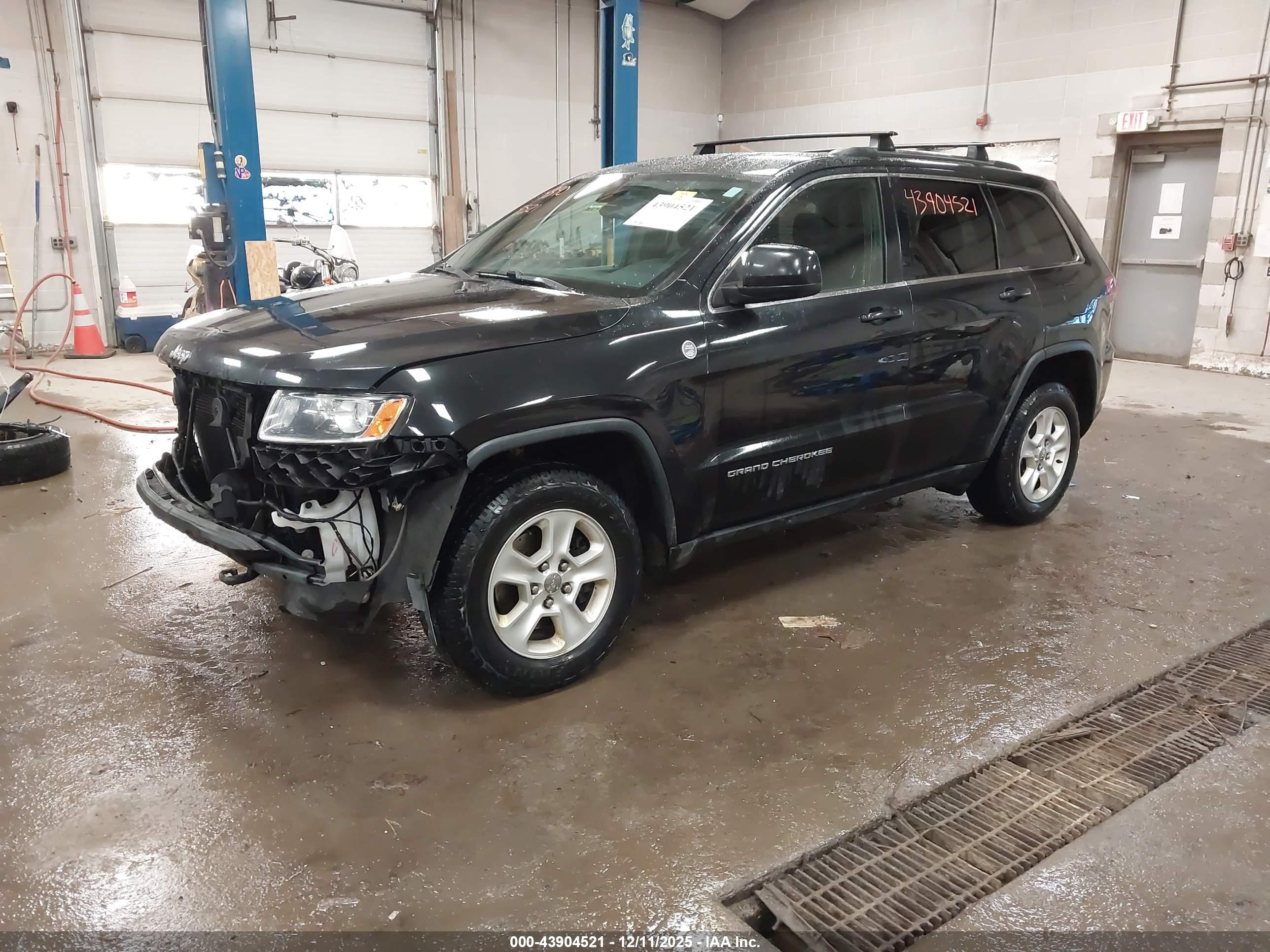 JEEP GRAND image 2