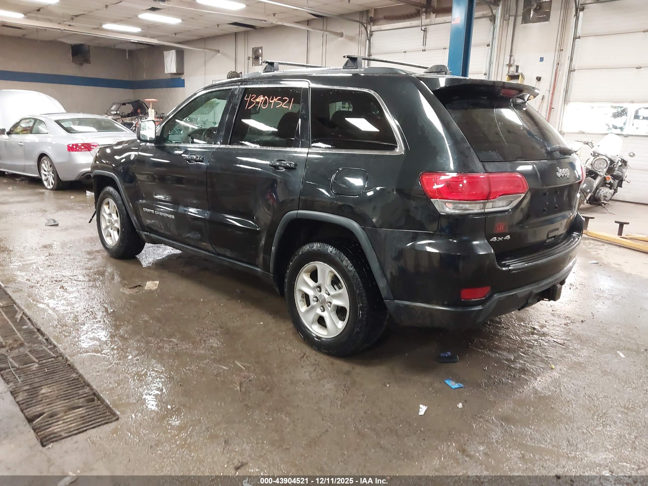 JEEP GRAND image 3