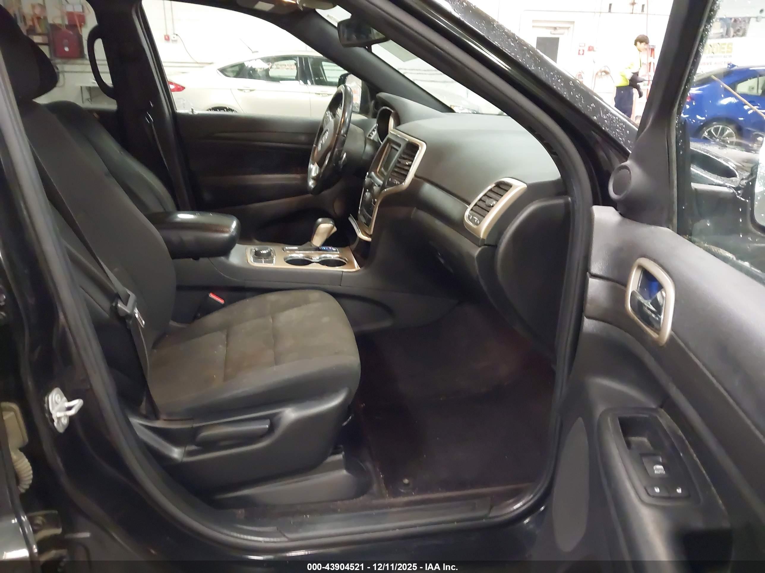 JEEP GRAND image 5