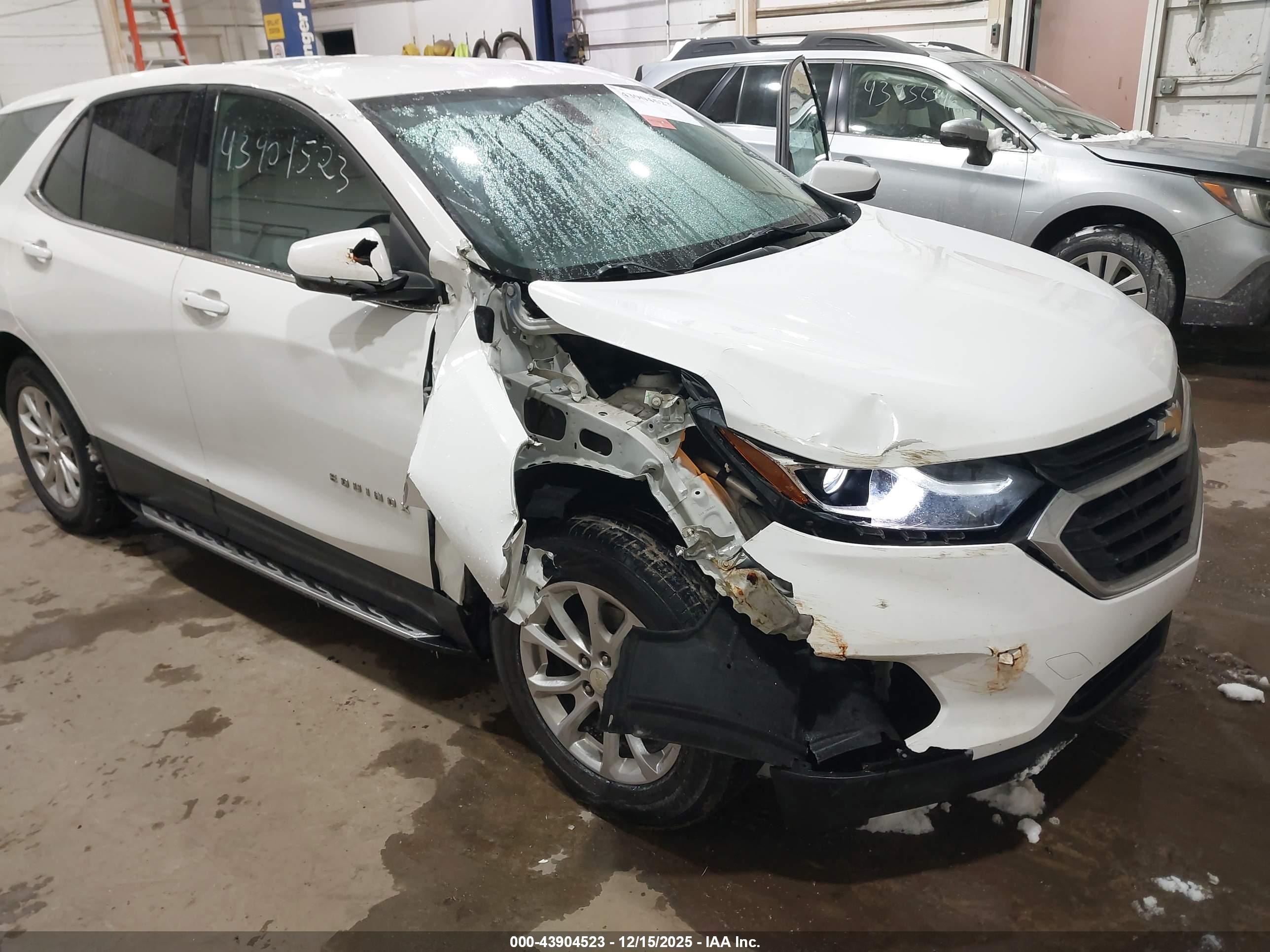 CHEVROLET EQUINOX image 6