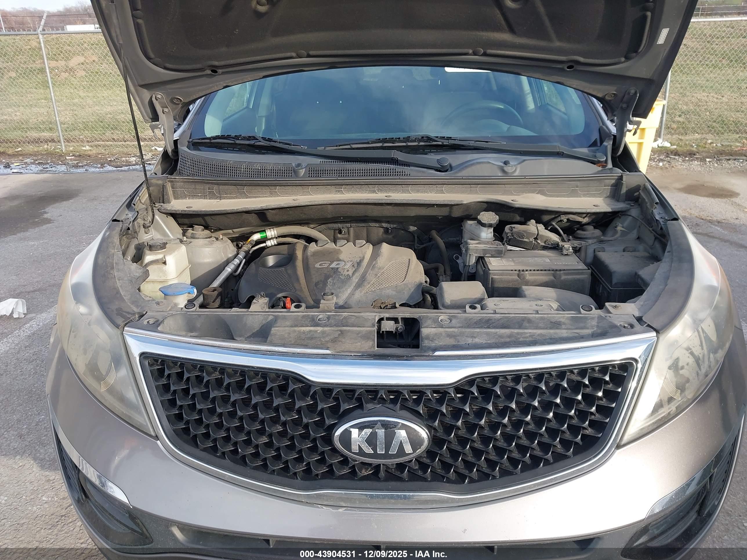 KIA SPORTAGE image 10