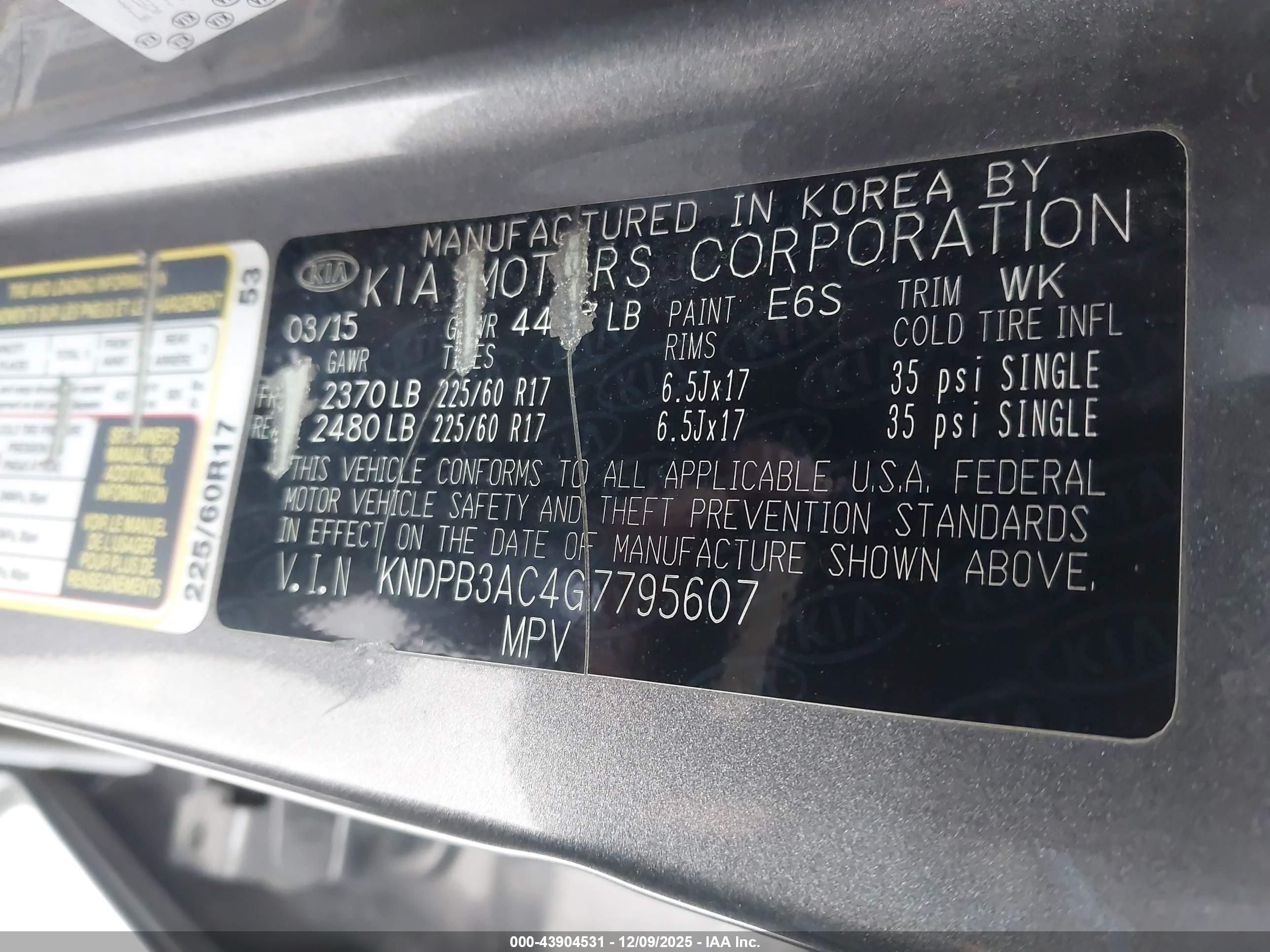 KIA SPORTAGE image 9