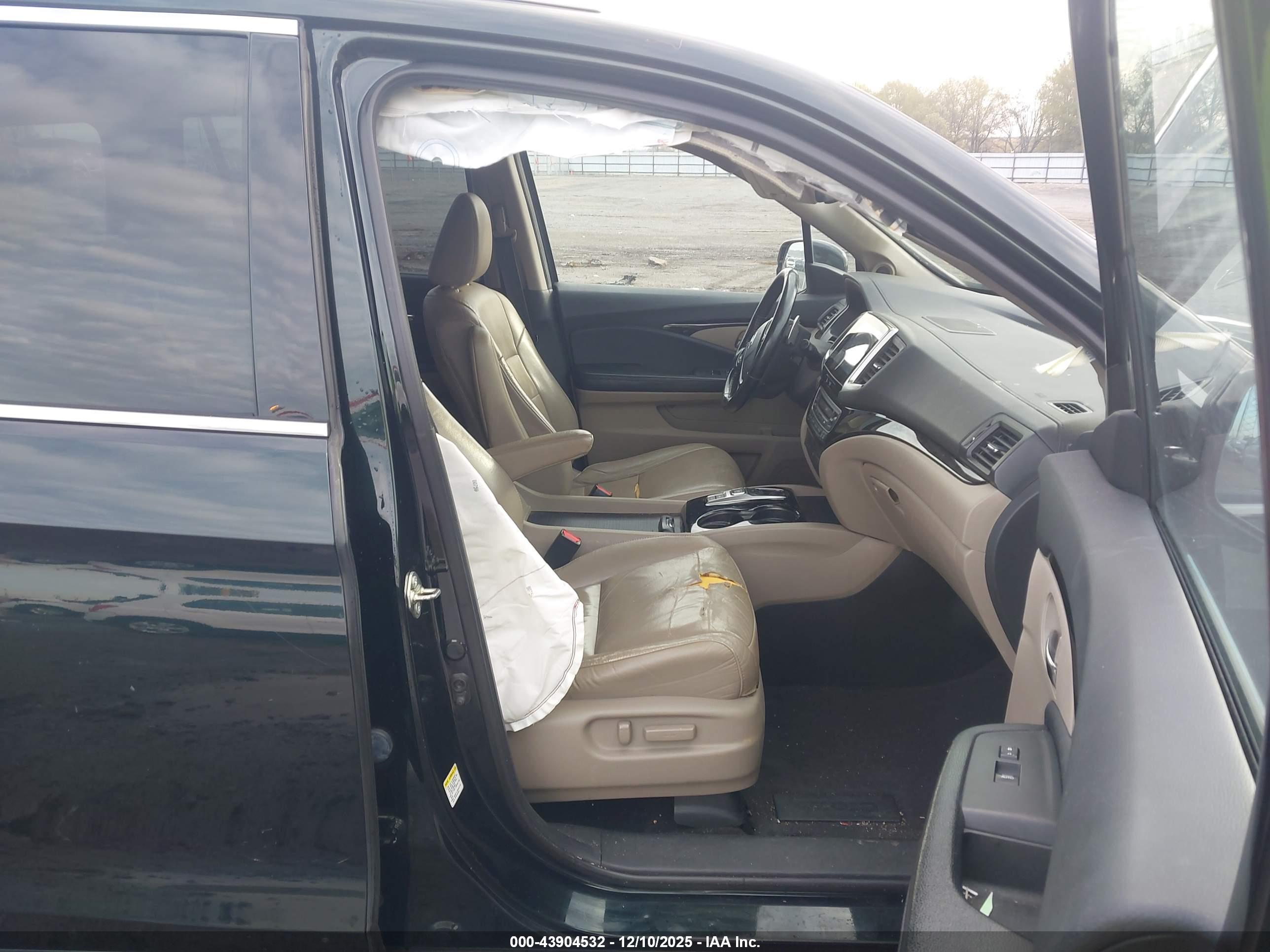 HONDA PILOT image 5