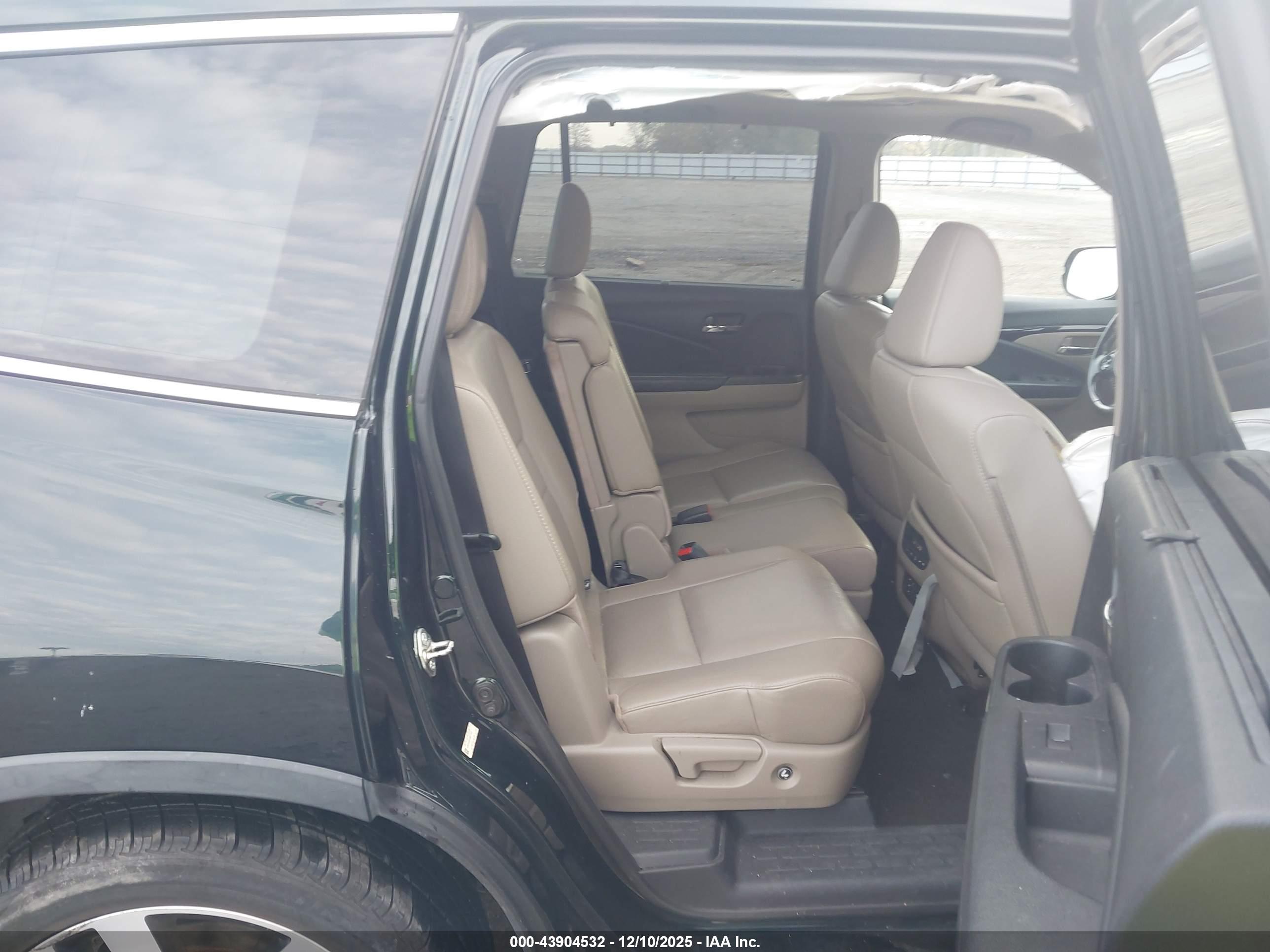 HONDA PILOT image 8