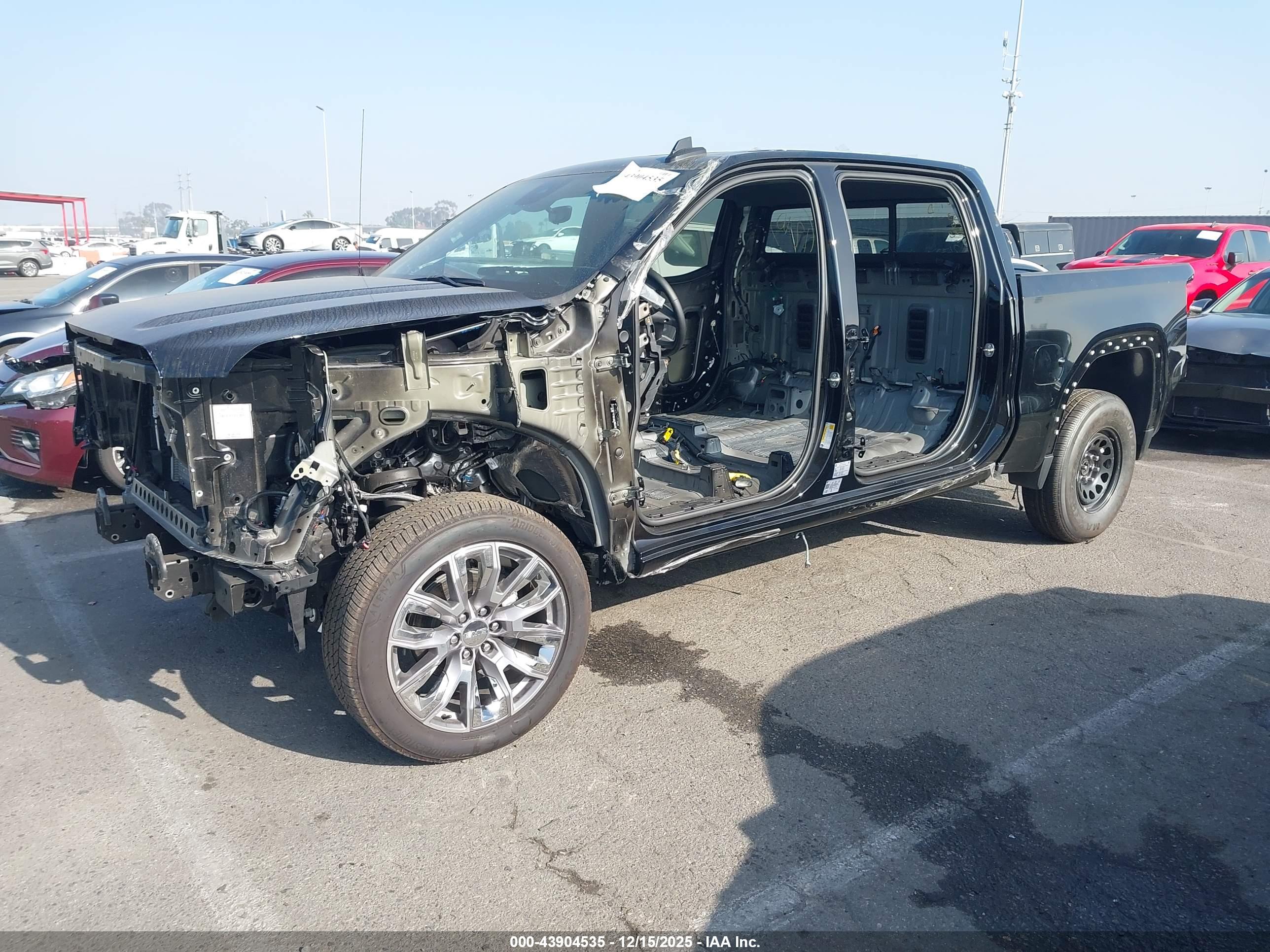 GMC SIERRA image 2
