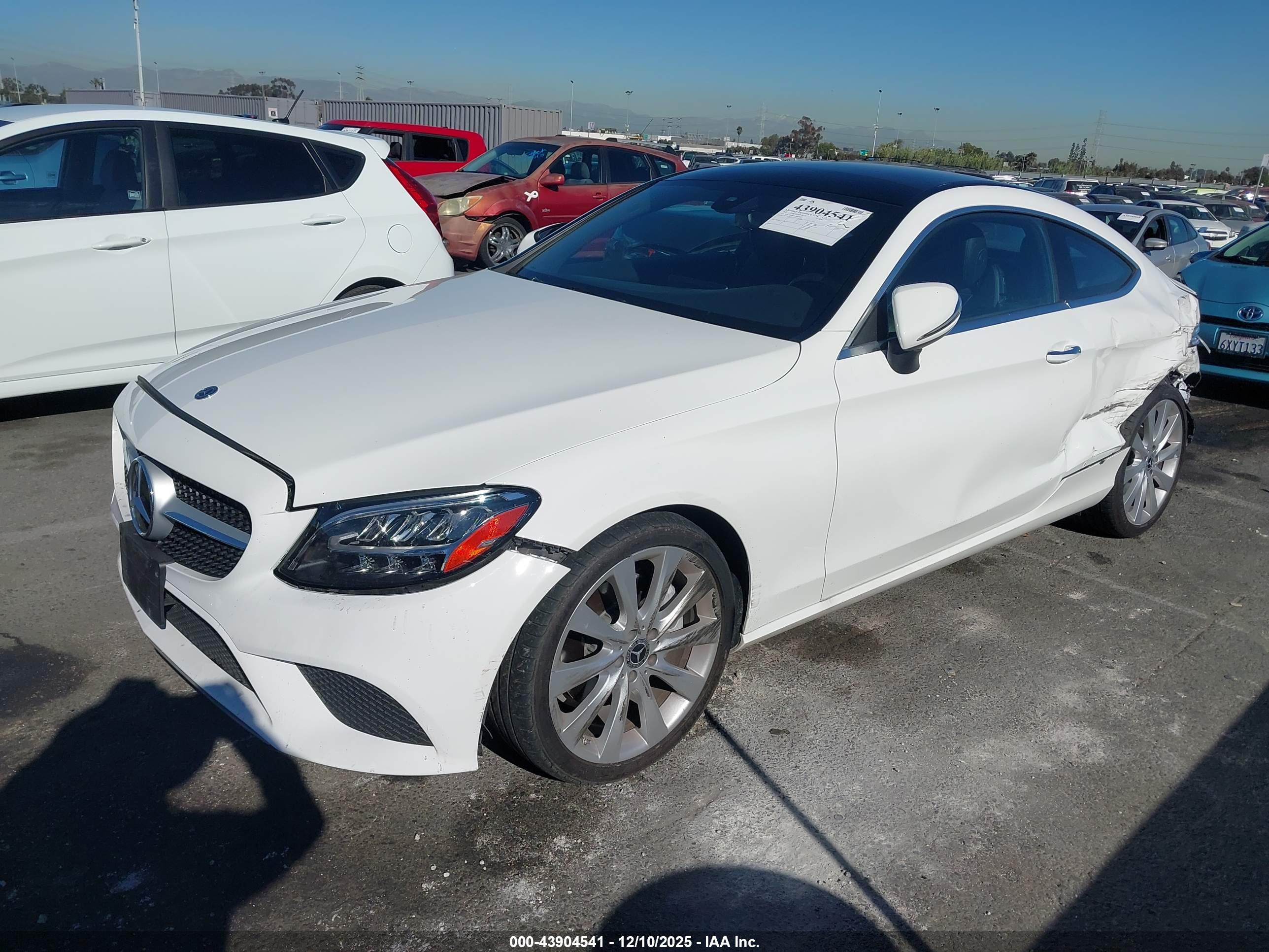 MERCEDES-BENZ C image 2