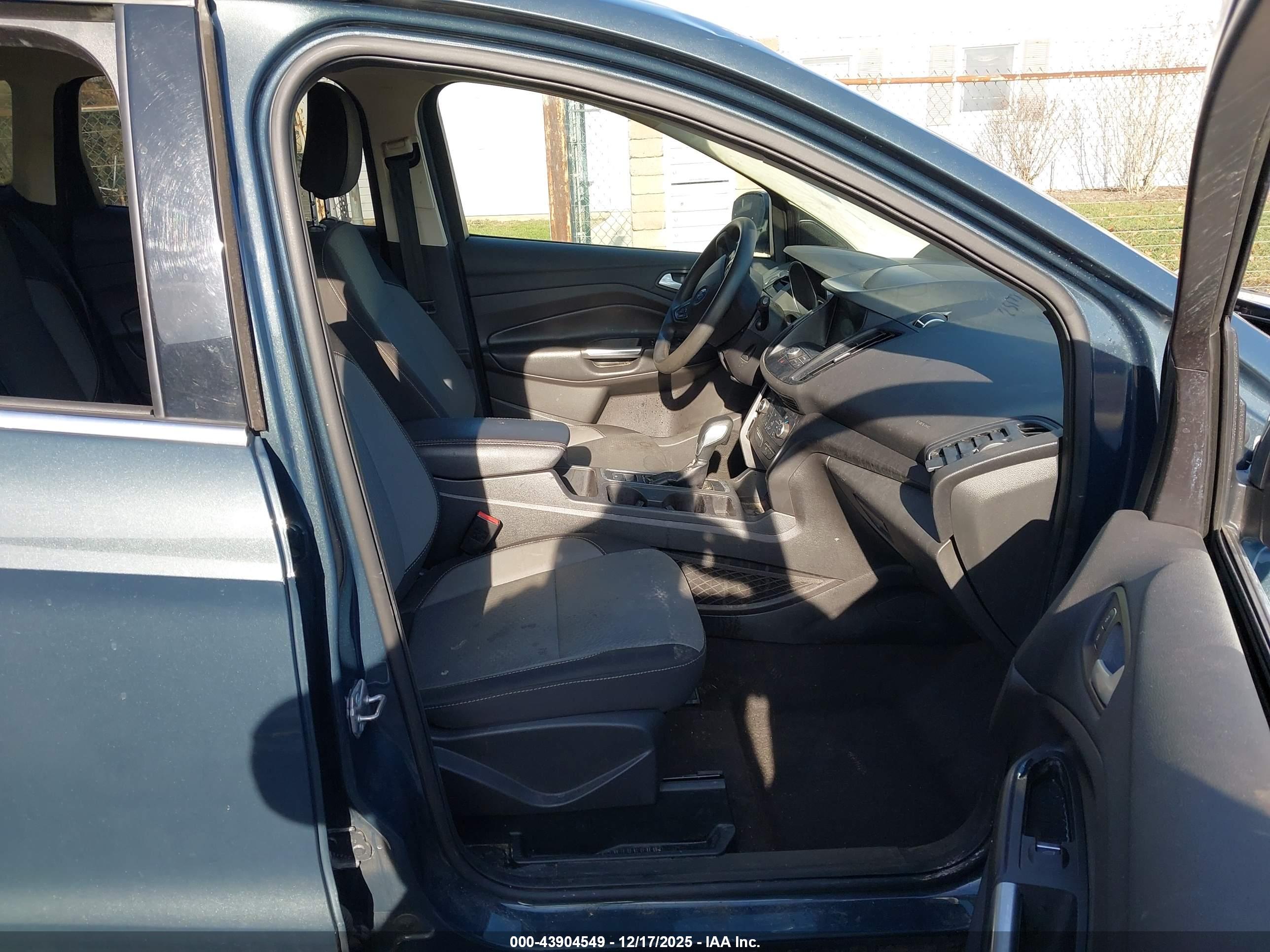 FORD ESCAPE image 5
