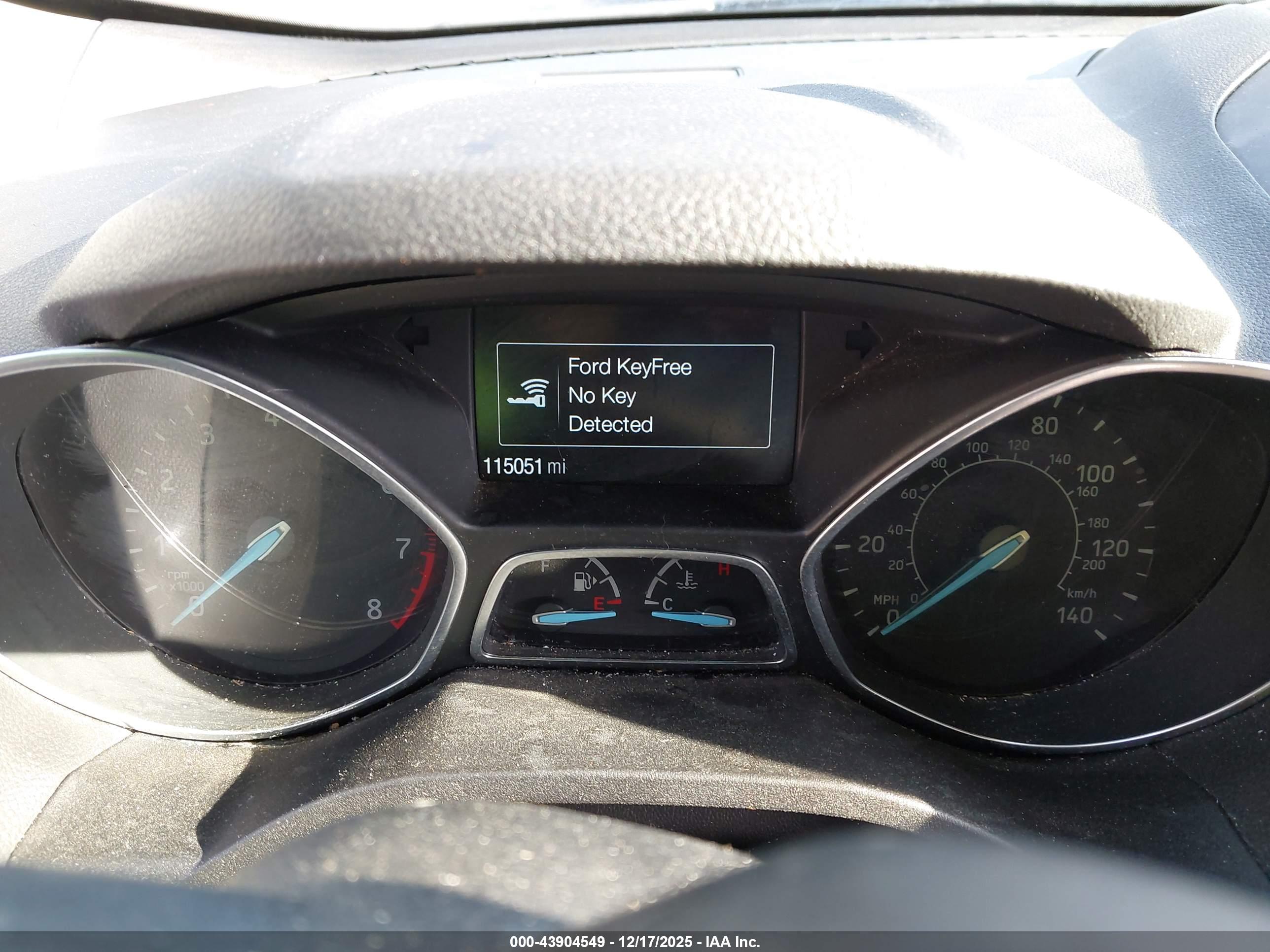FORD ESCAPE image 7