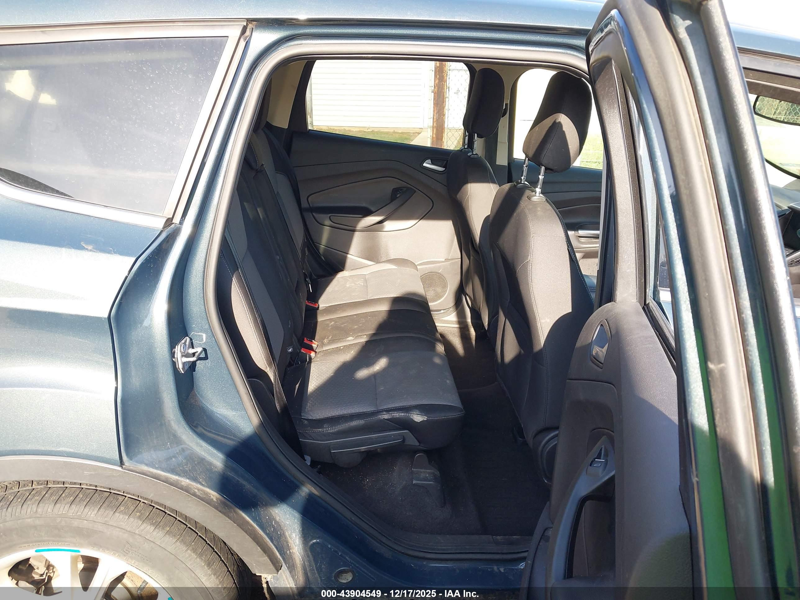 FORD ESCAPE image 8