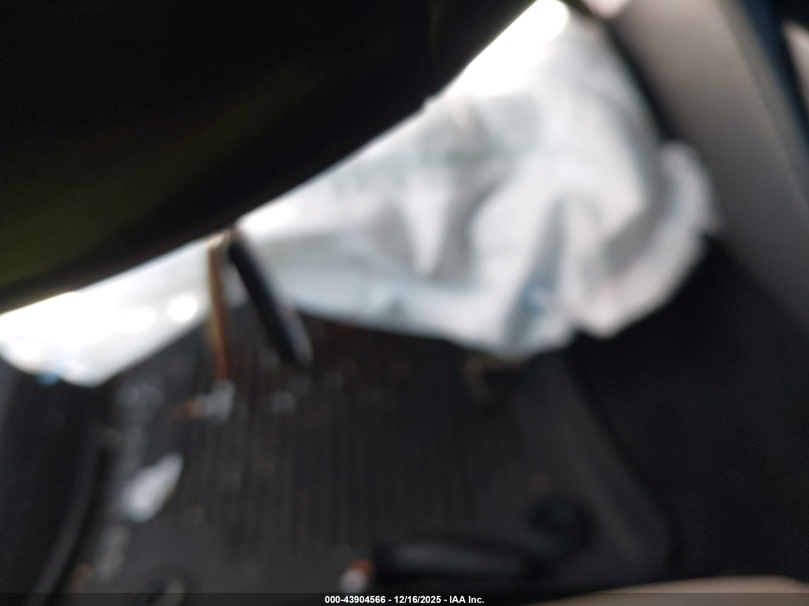 LEXUS ES image 11