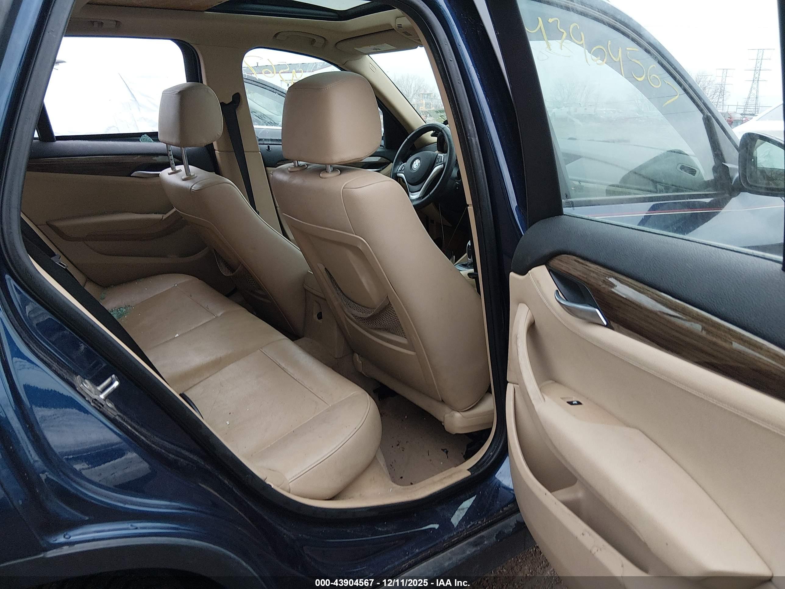 BMW X1 image 8