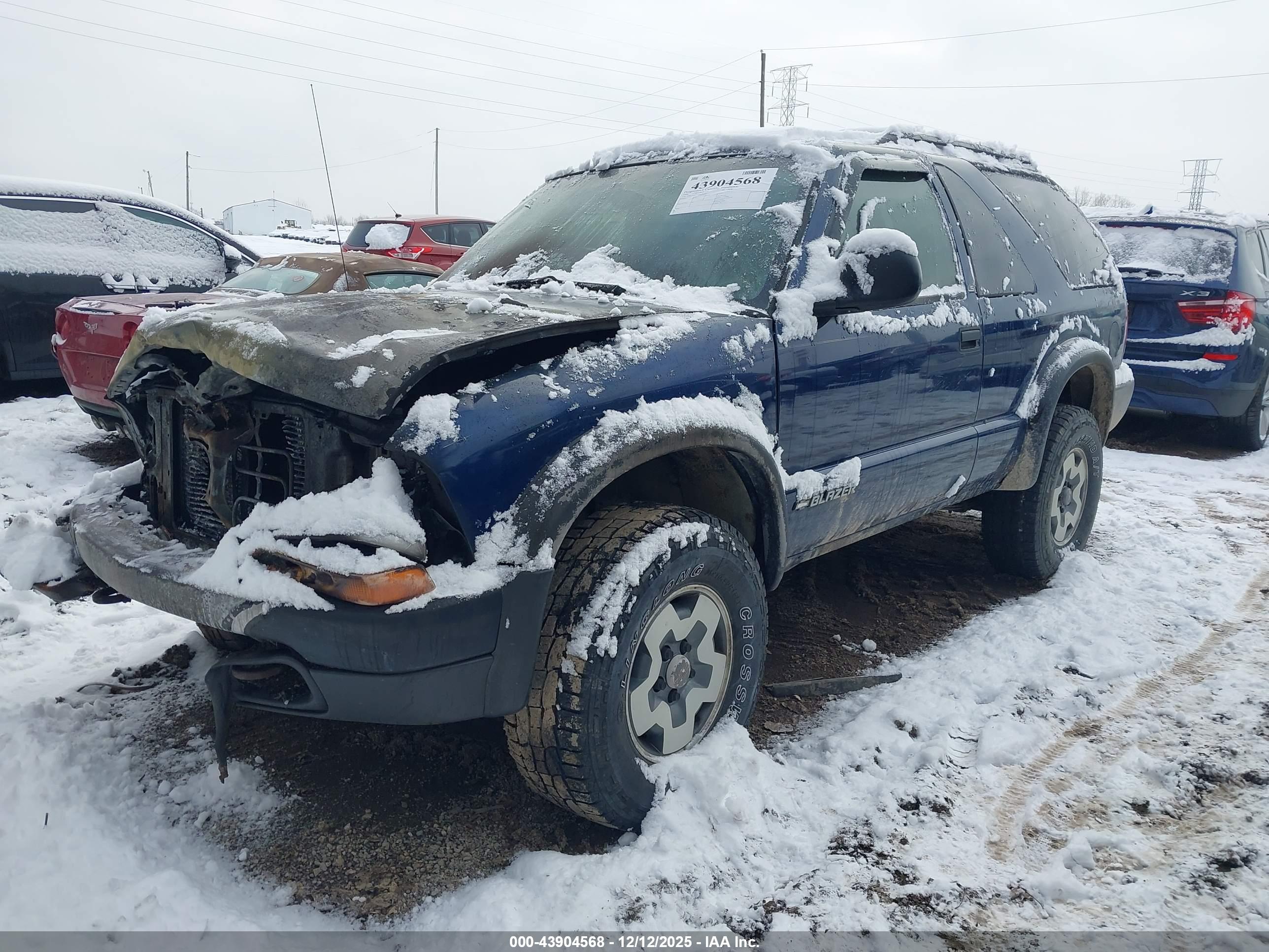 CHEVROLET BLAZER image 2