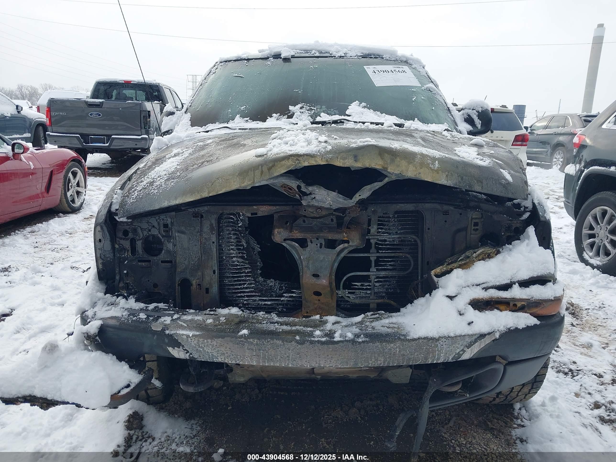 CHEVROLET BLAZER image 6