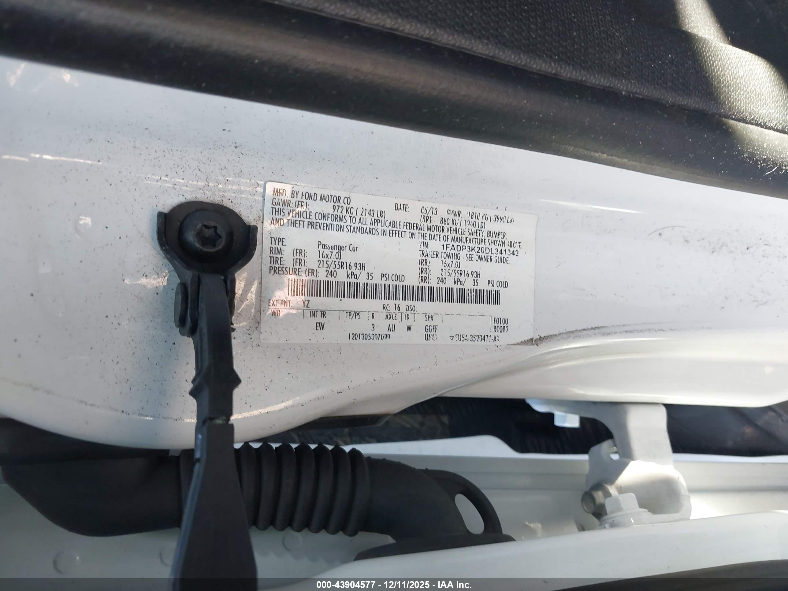 FORD FOCUS image 9