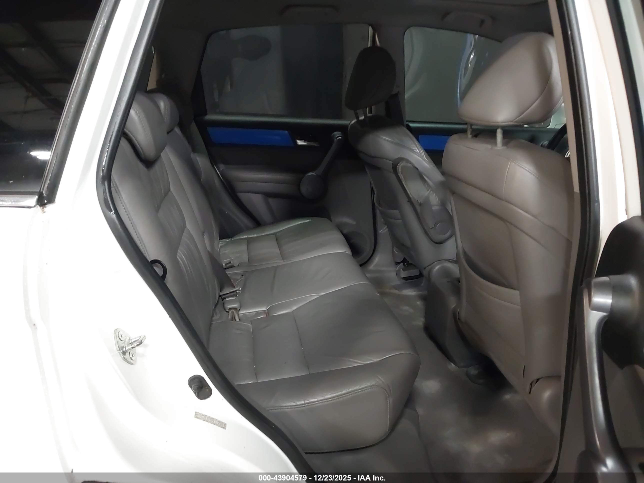HONDA CR-V image 8