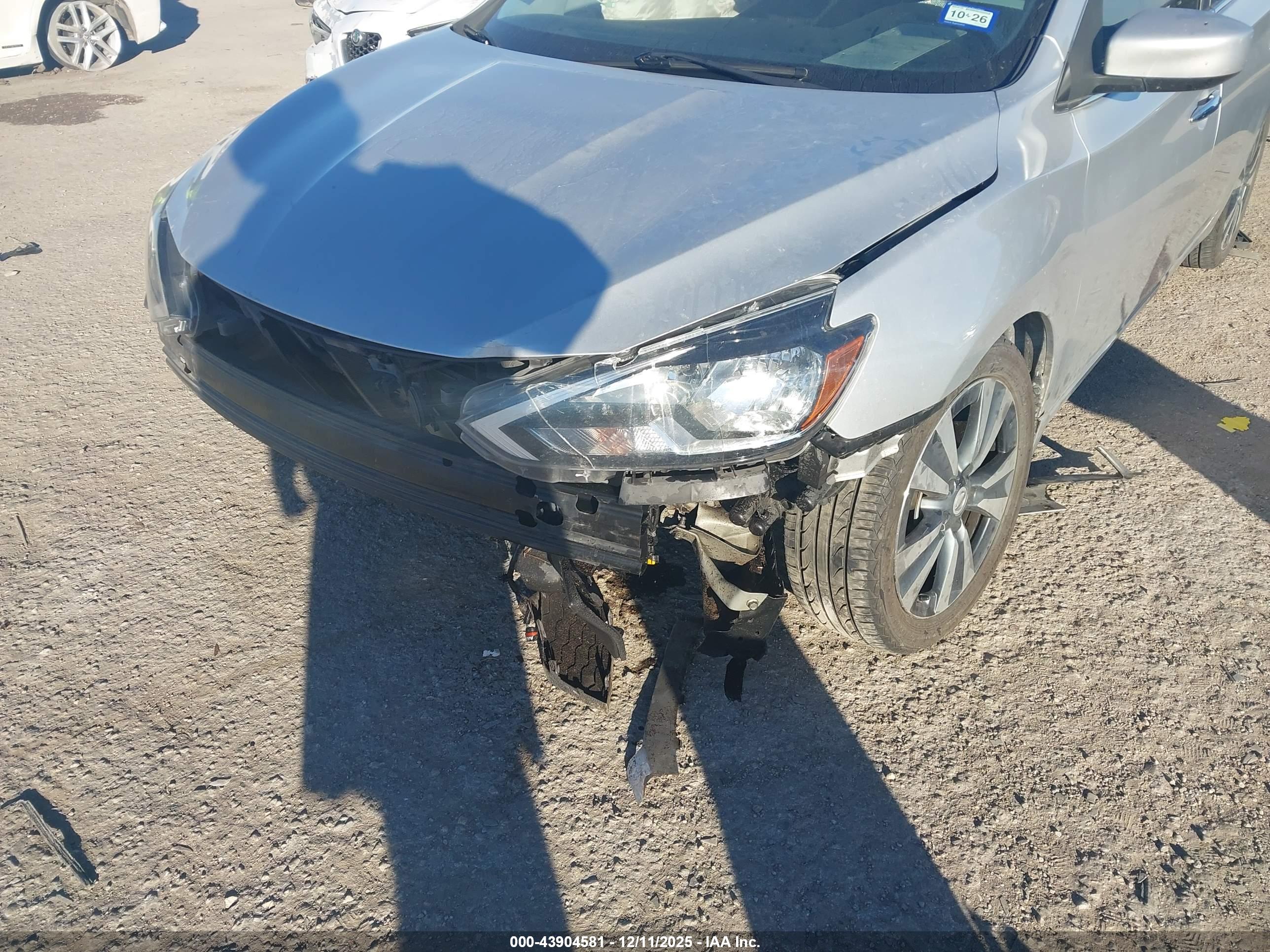 NISSAN SENTRA image 6