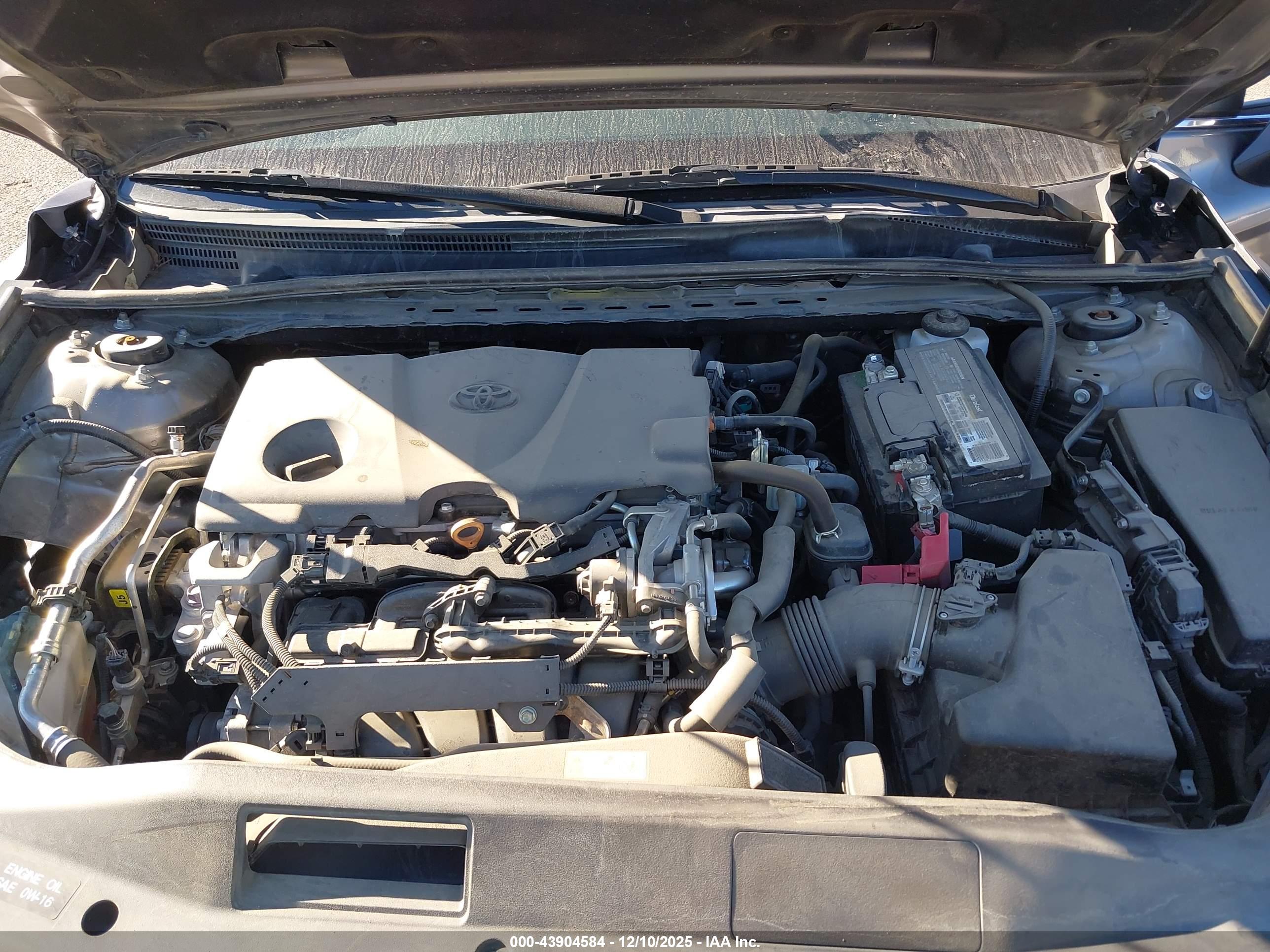 TOYOTA CAMRY image 10