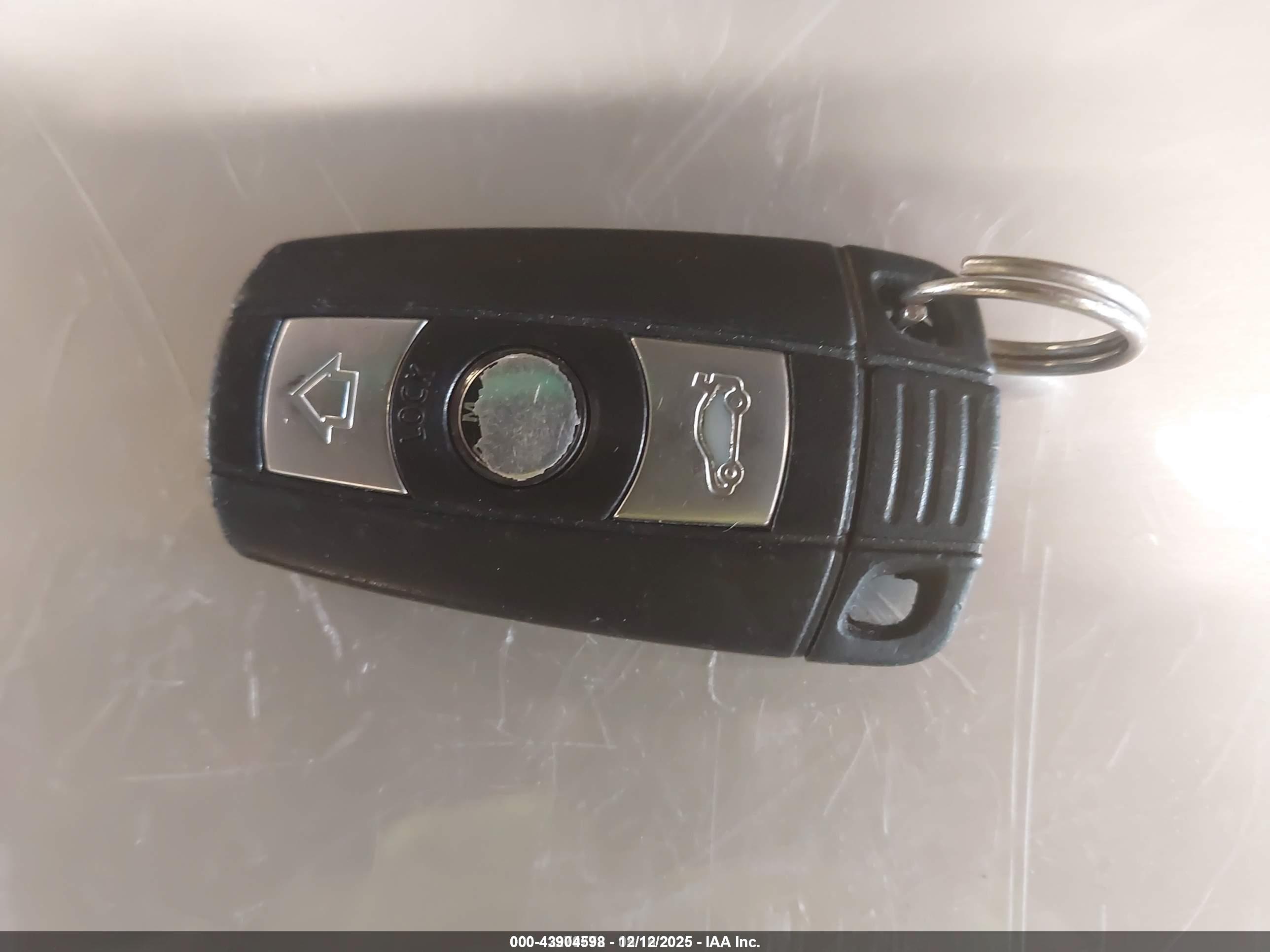 BMW 328I image 11