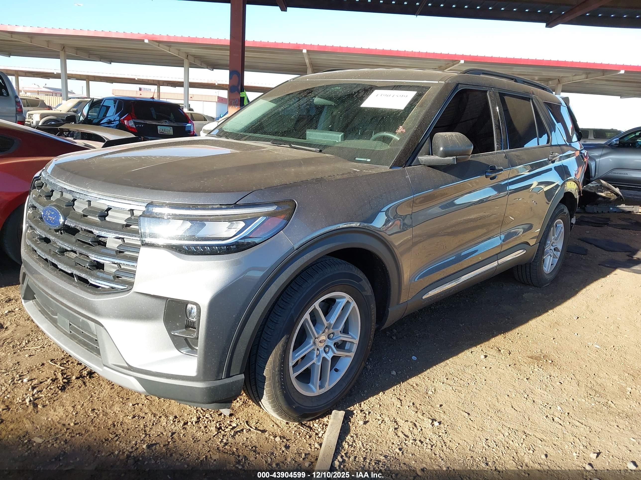 FORD EXPLORER image 2