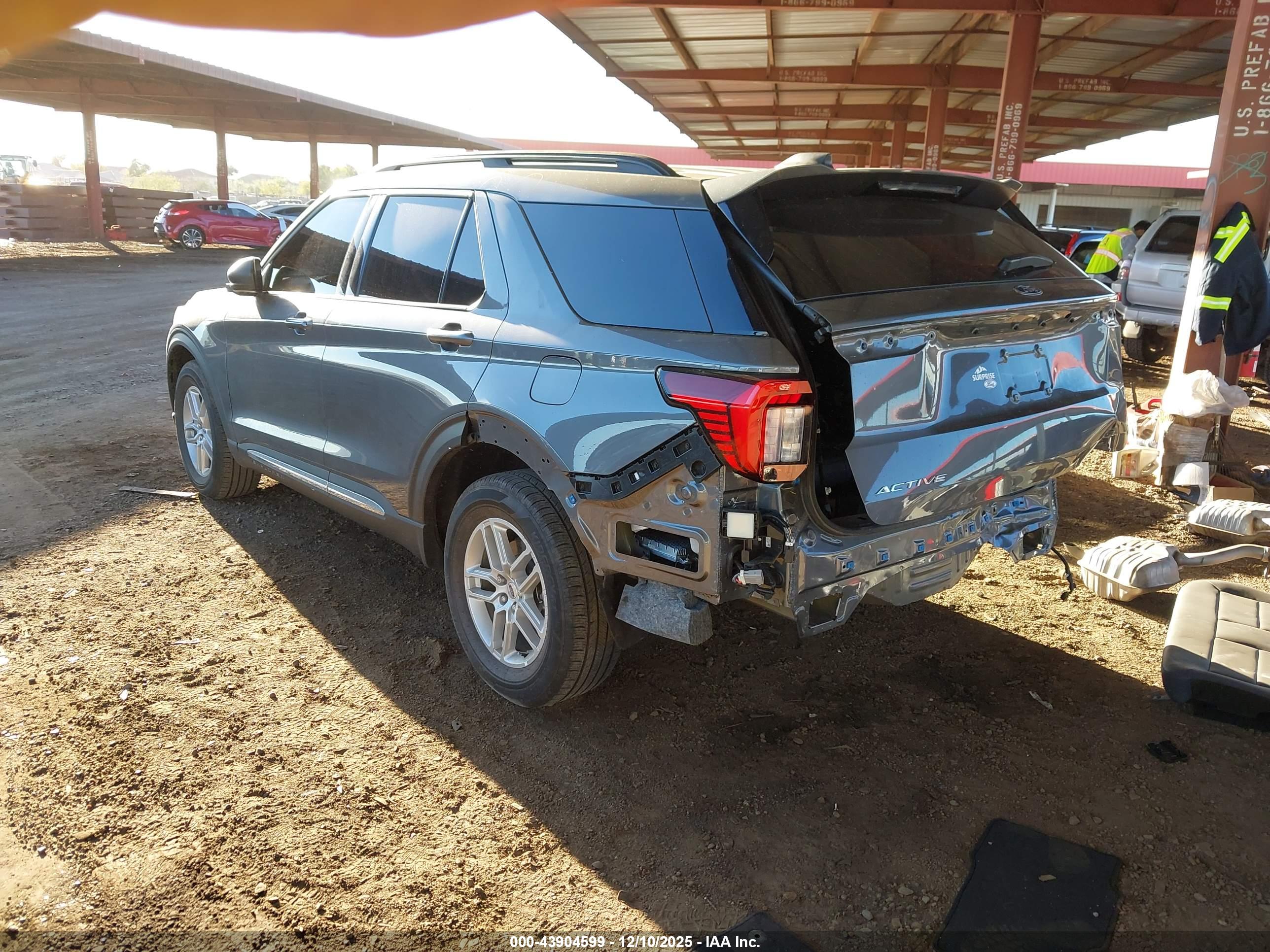 FORD EXPLORER image 3