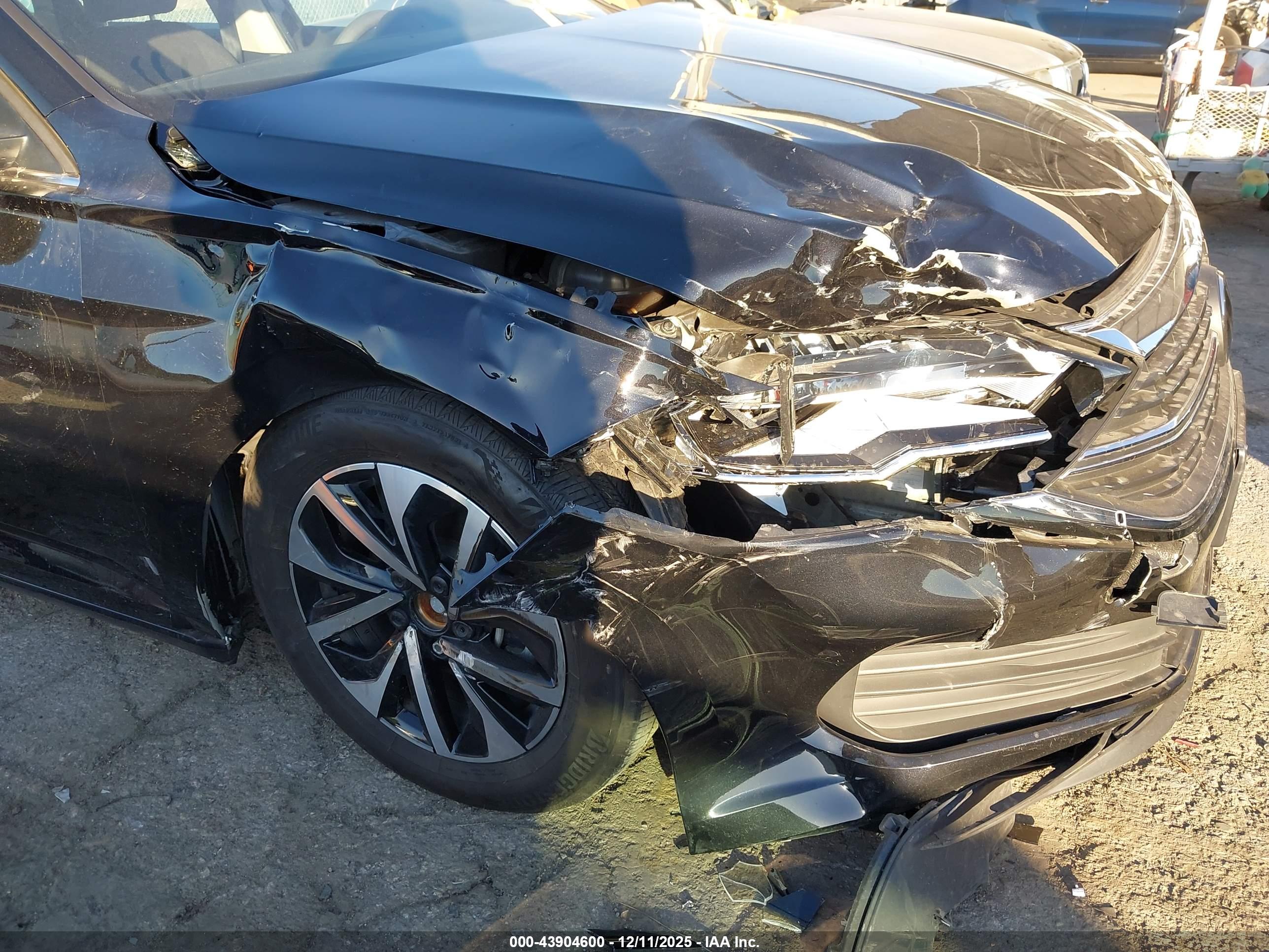 VOLKSWAGEN JETTA image 6