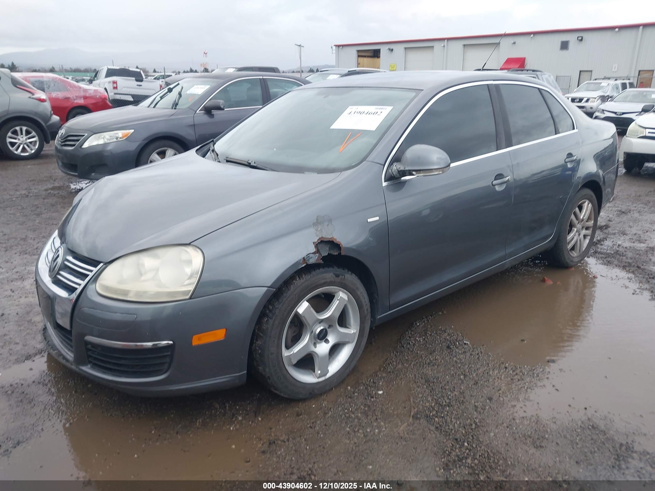 VOLKSWAGEN JETTA image 2