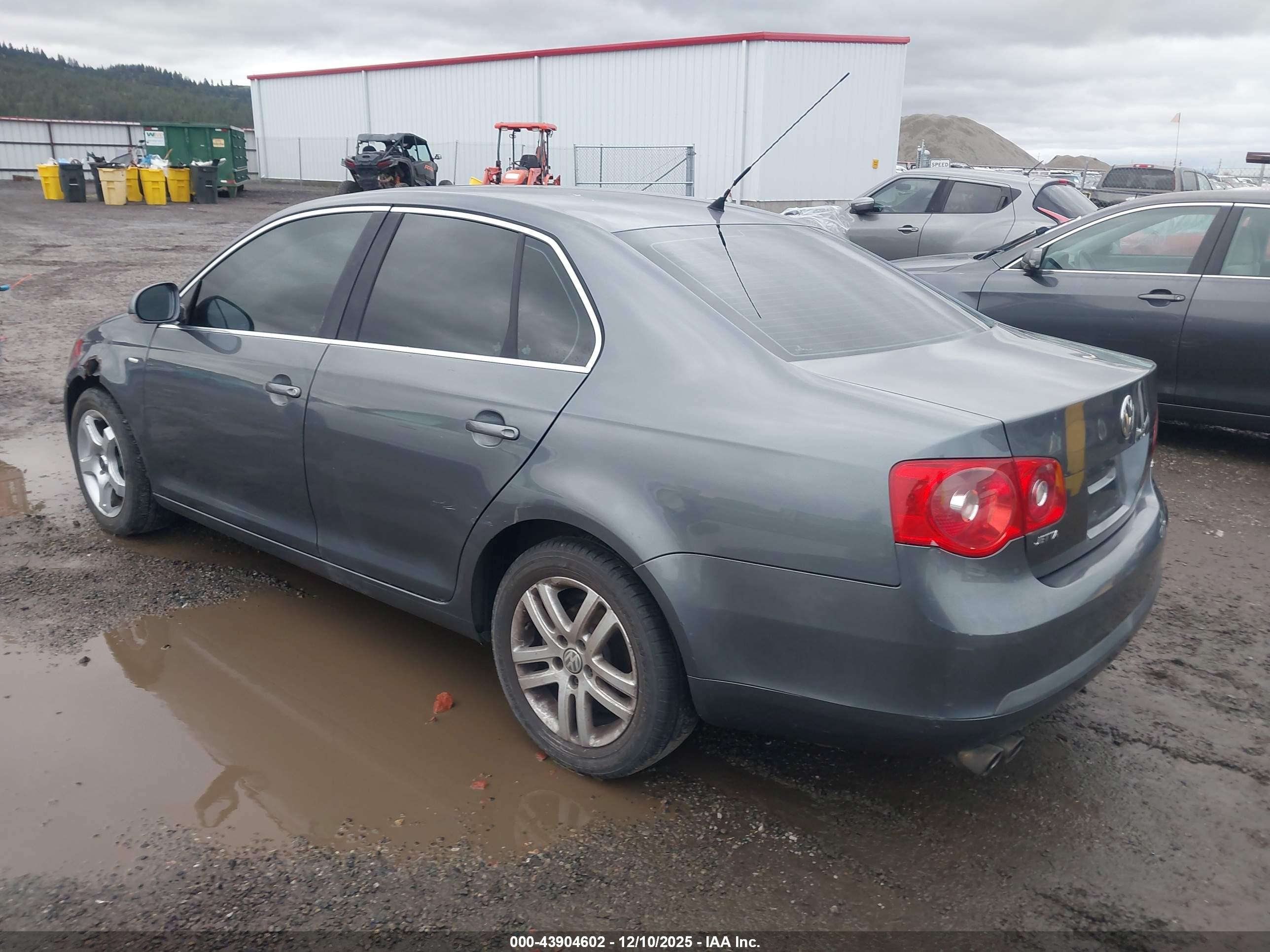 VOLKSWAGEN JETTA image 3