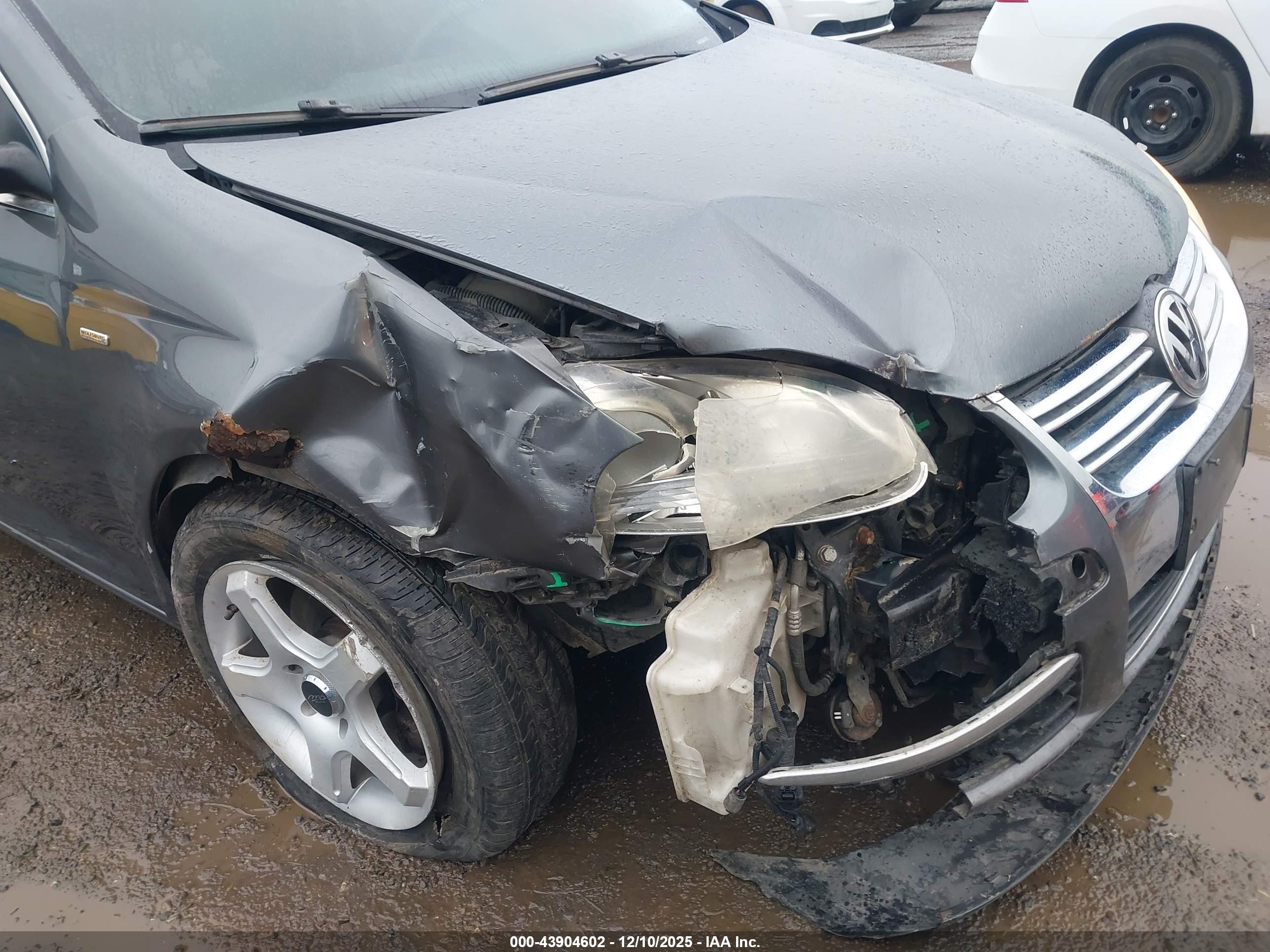 VOLKSWAGEN JETTA image 6