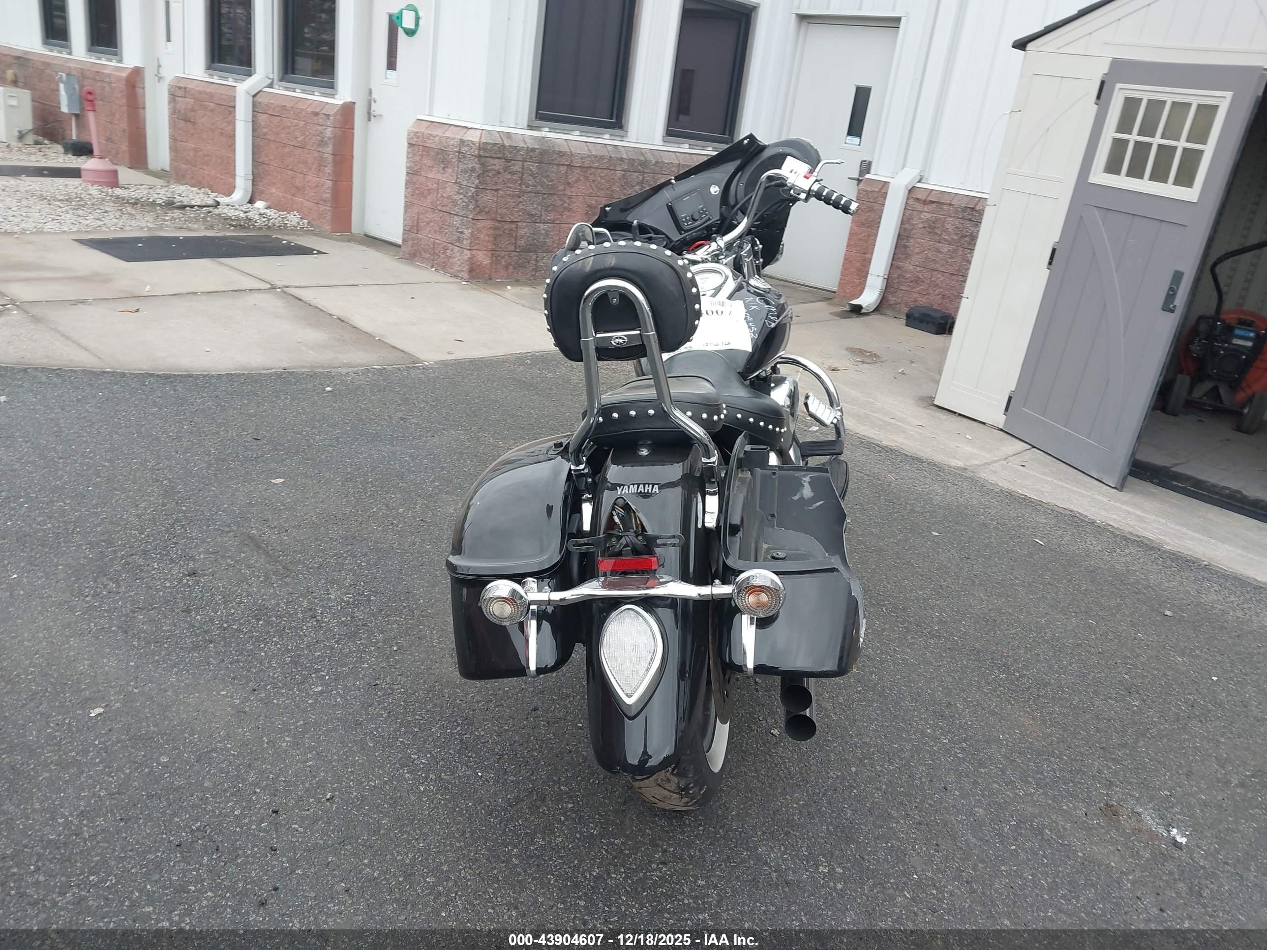 YAMAHA XV1700 image 6