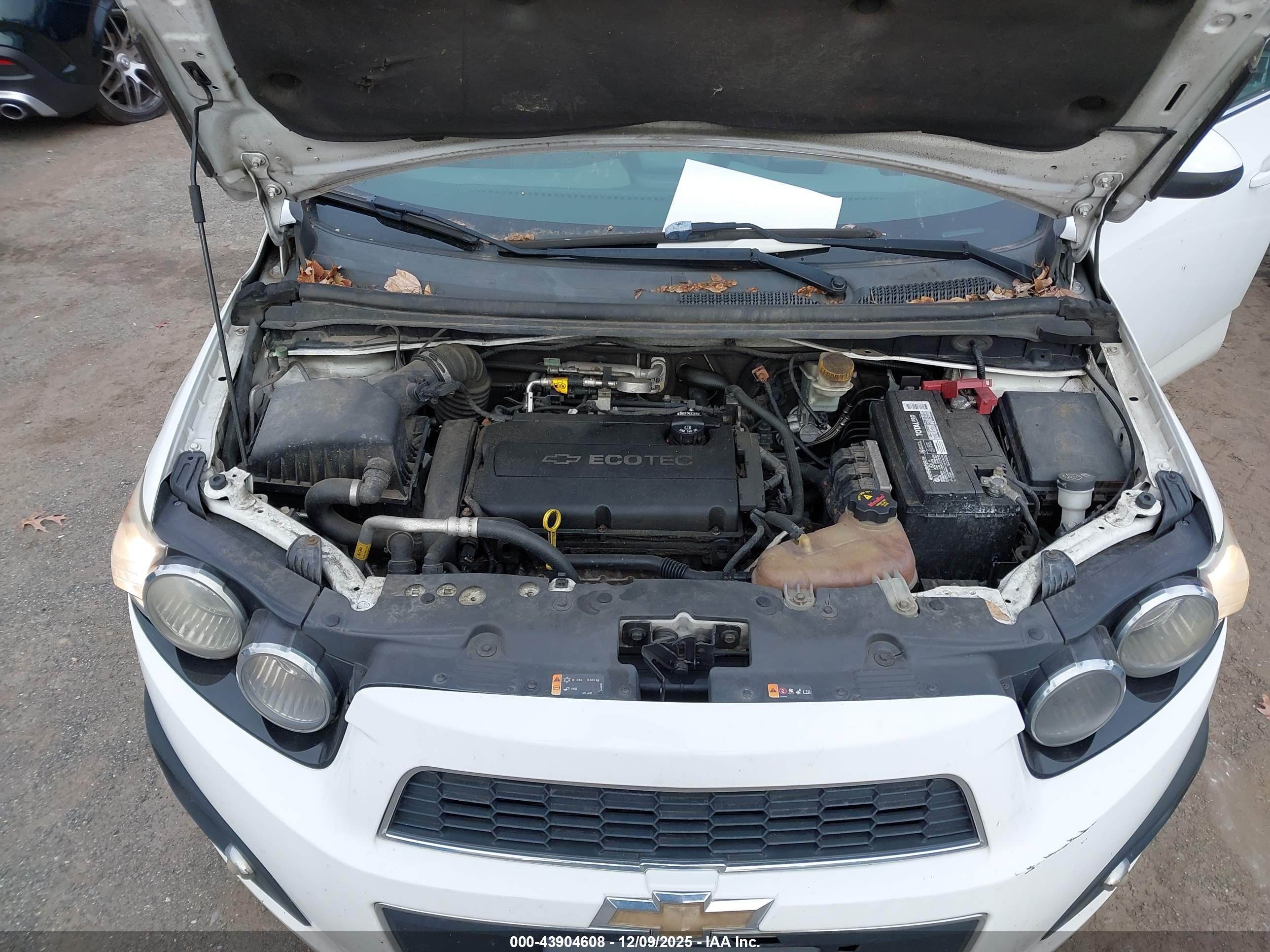CHEVROLET SONIC image 10