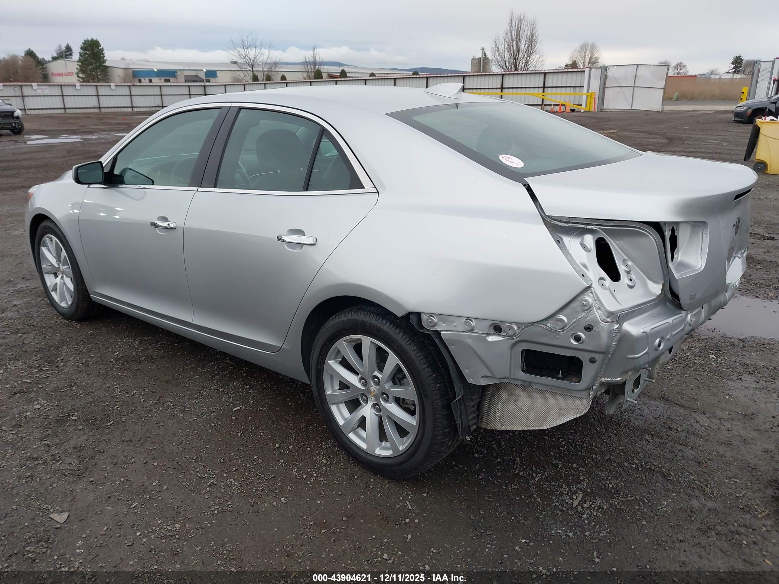 CHEVROLET MALIBU image 3