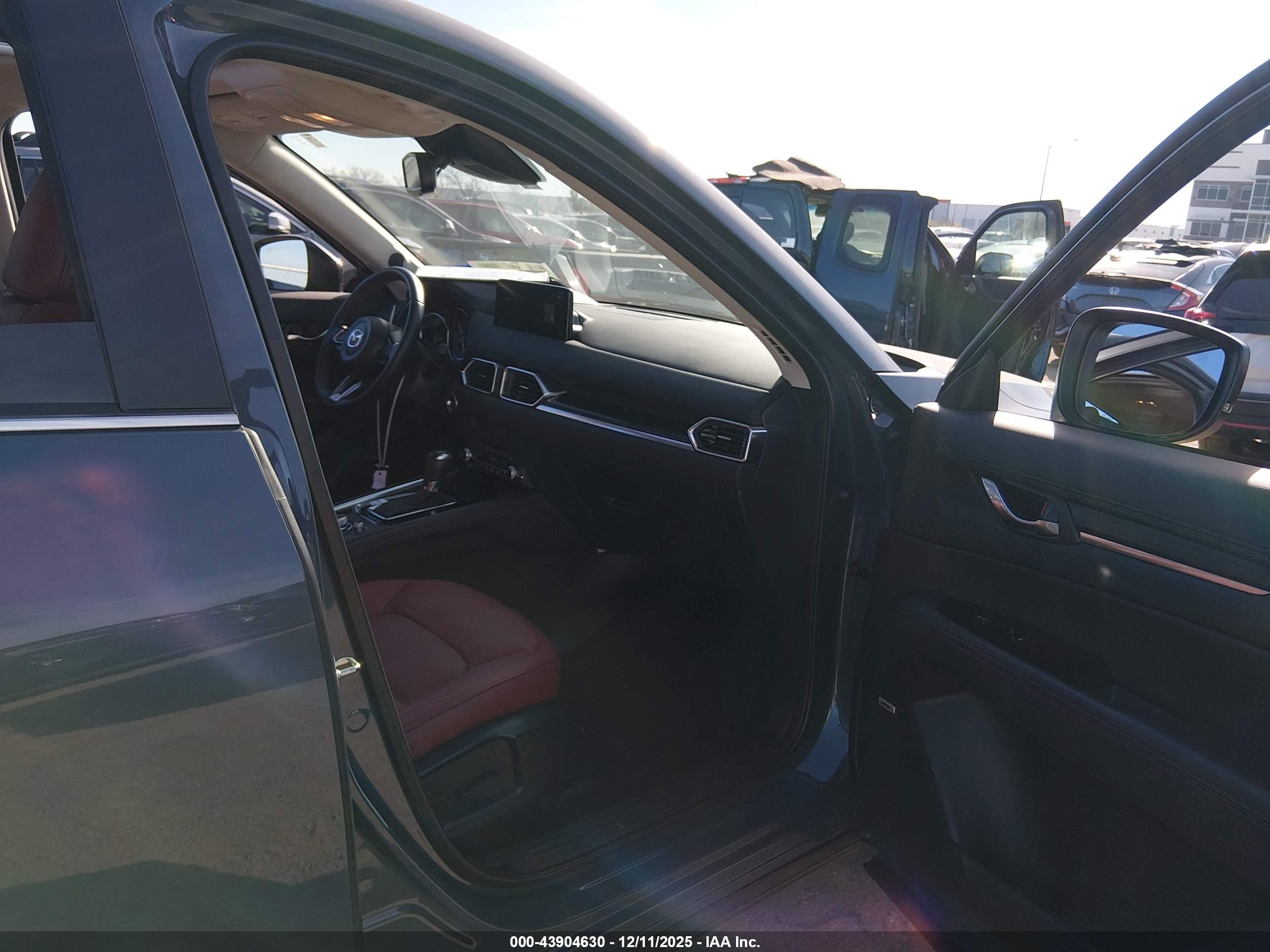 MAZDA CX-5 image 5