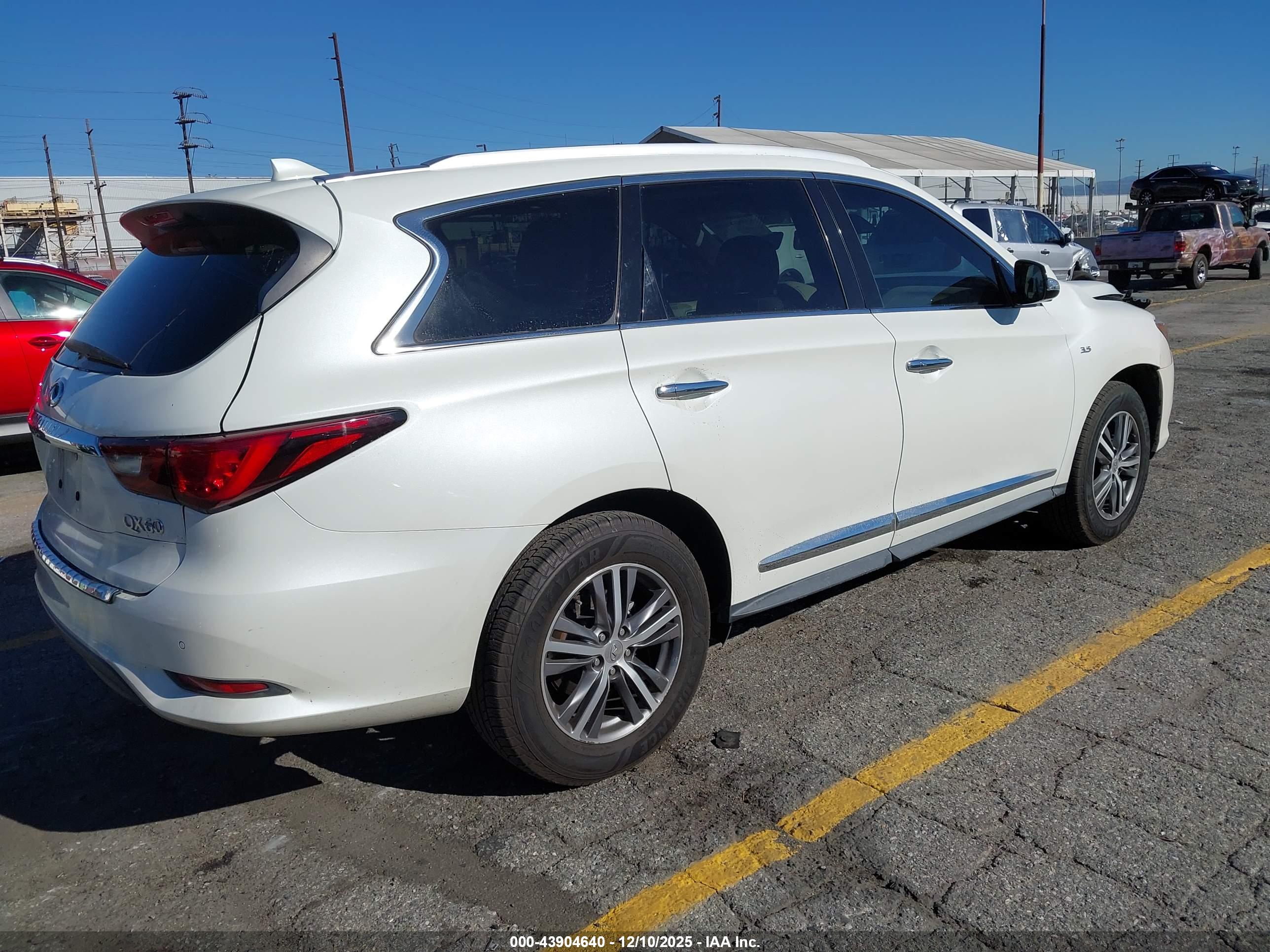 INFINITI QX60 image 4