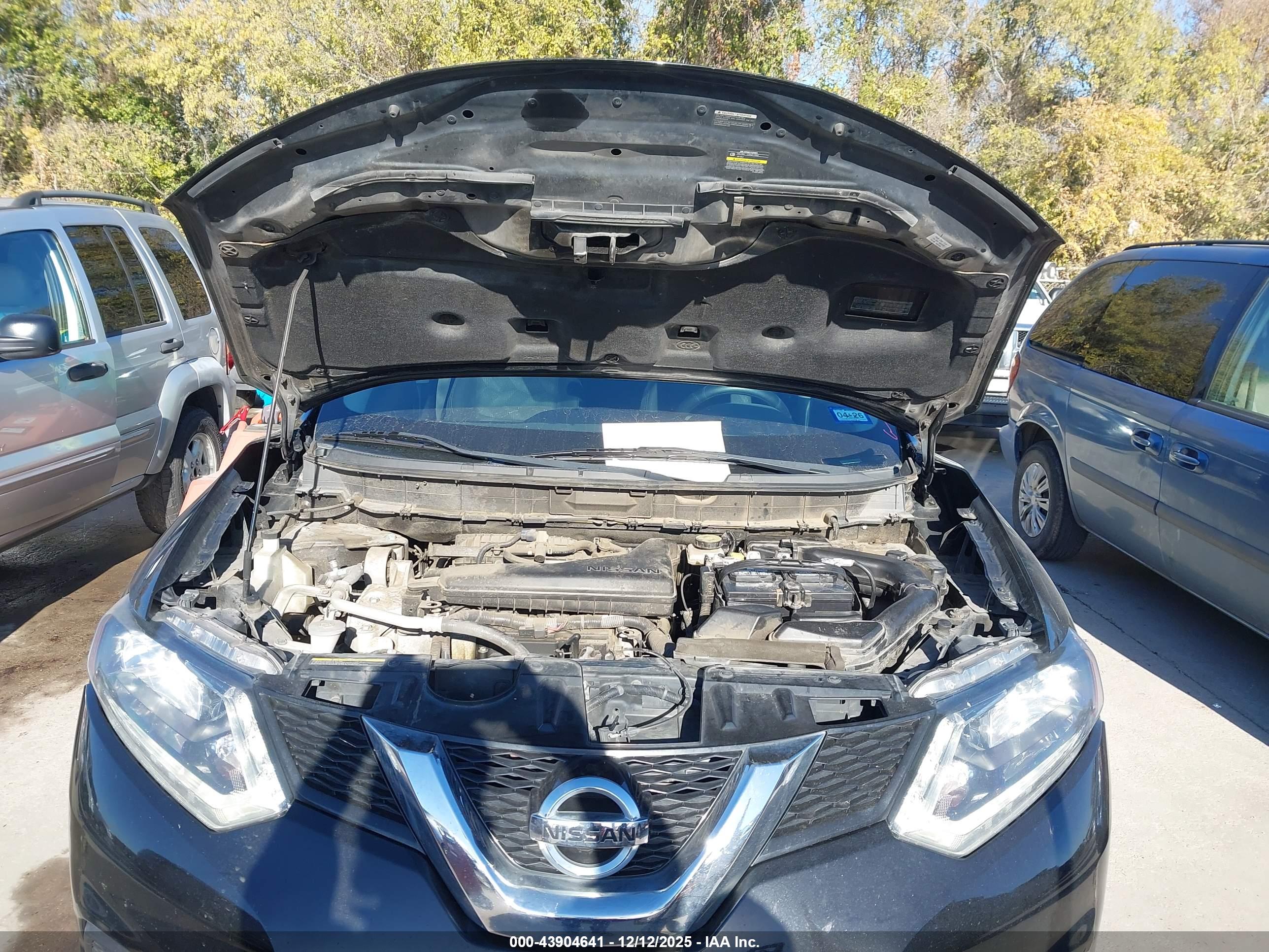 NISSAN ROGUE image 10