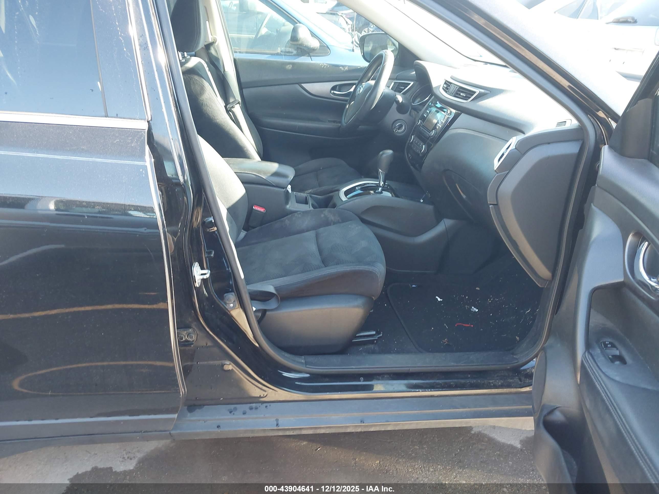 NISSAN ROGUE image 5