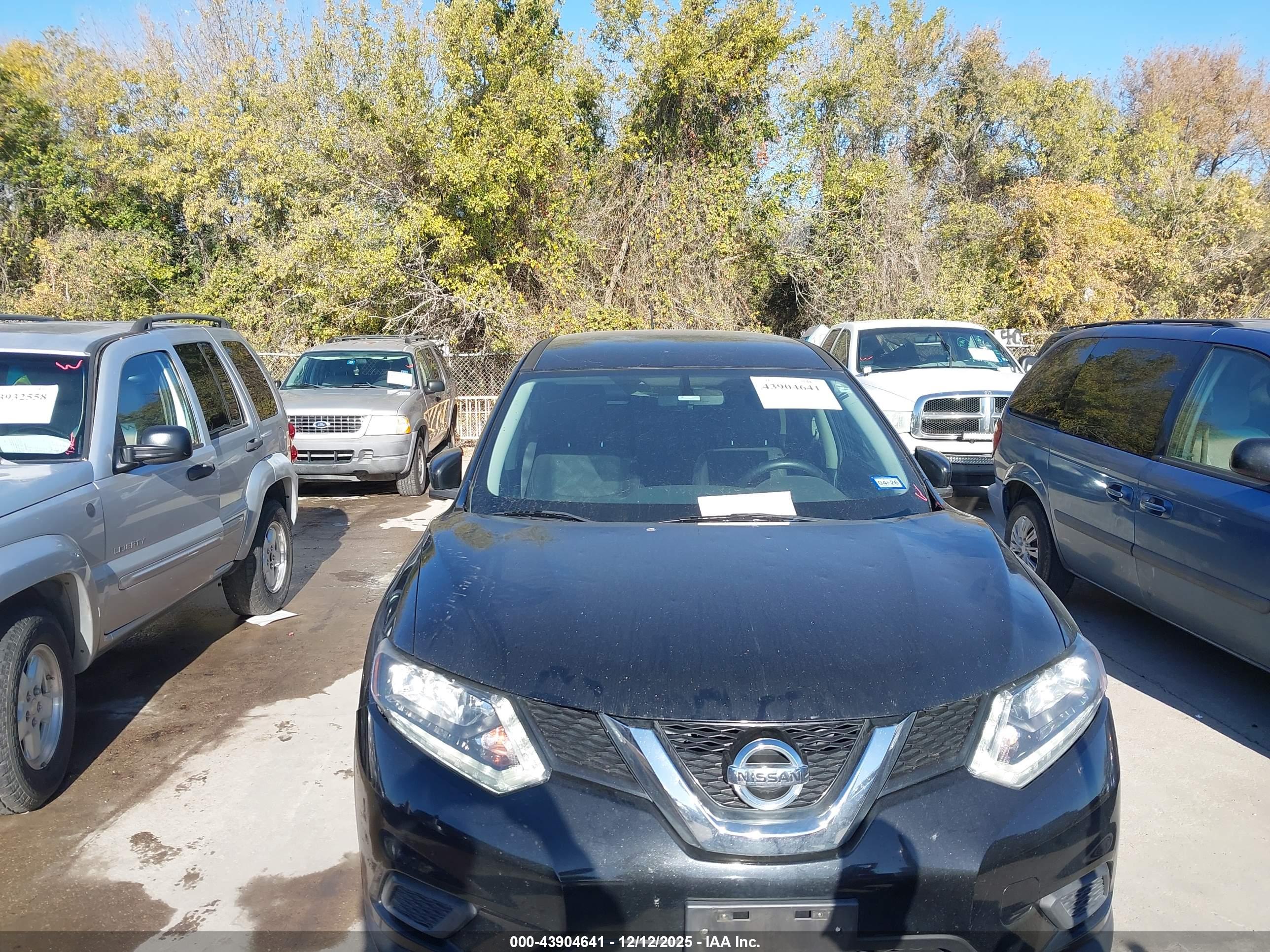 NISSAN ROGUE image 6