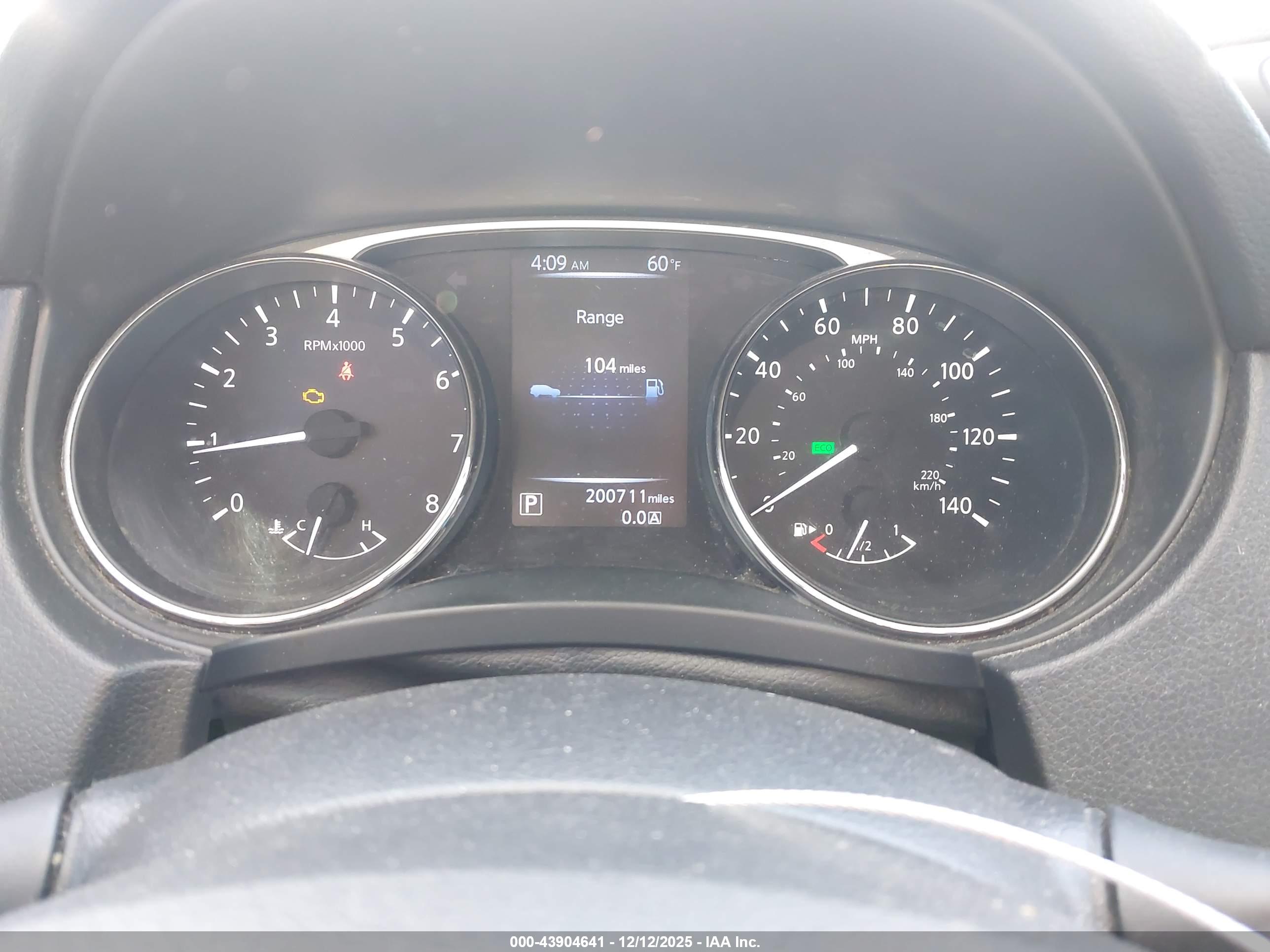 NISSAN ROGUE image 7