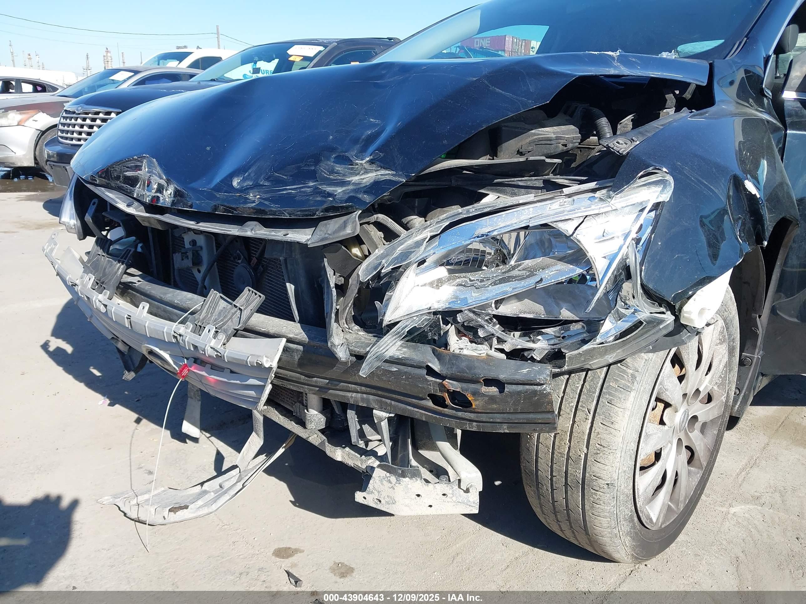 NISSAN SENTRA image 6