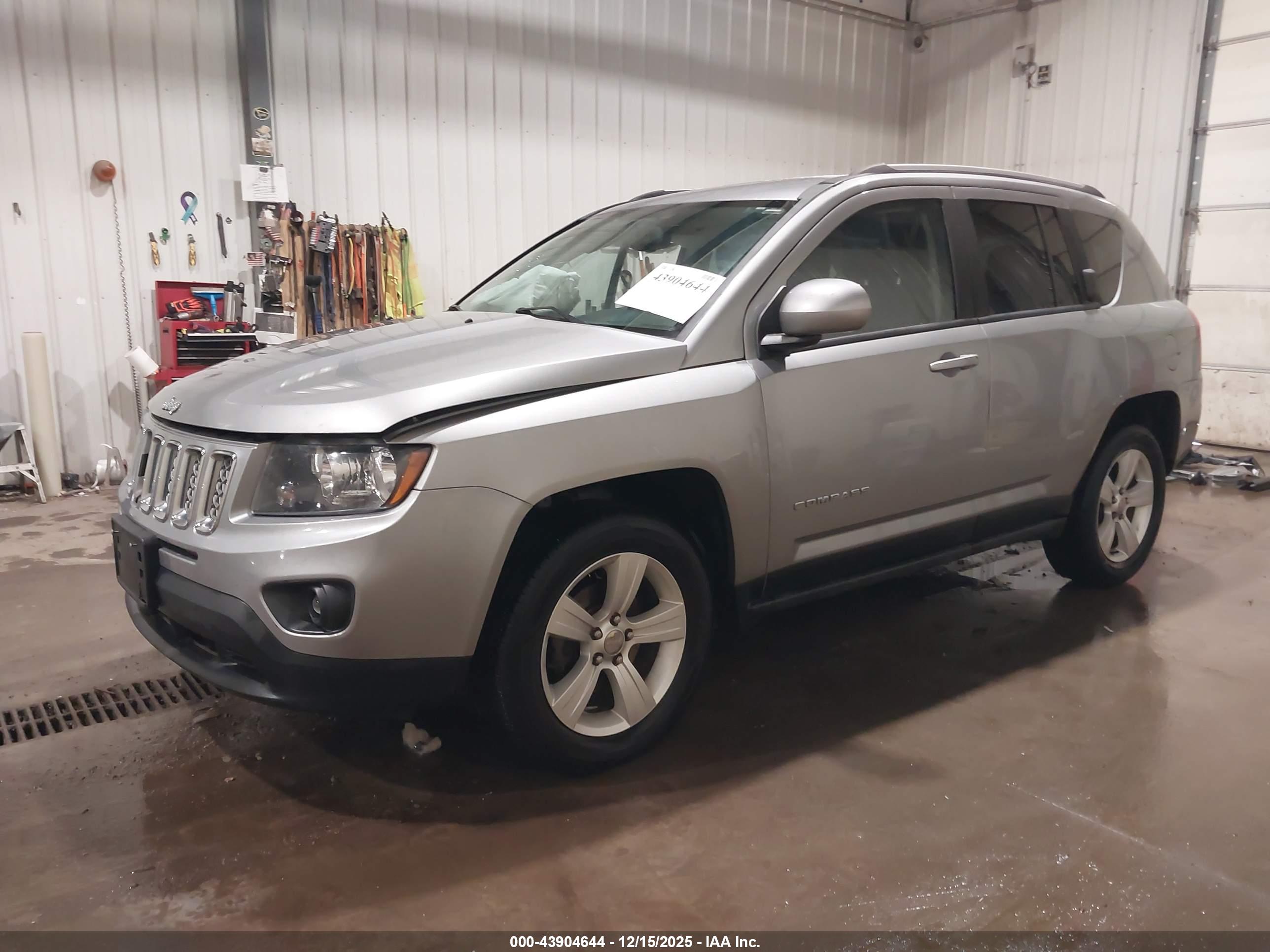 JEEP COMPASS image 2