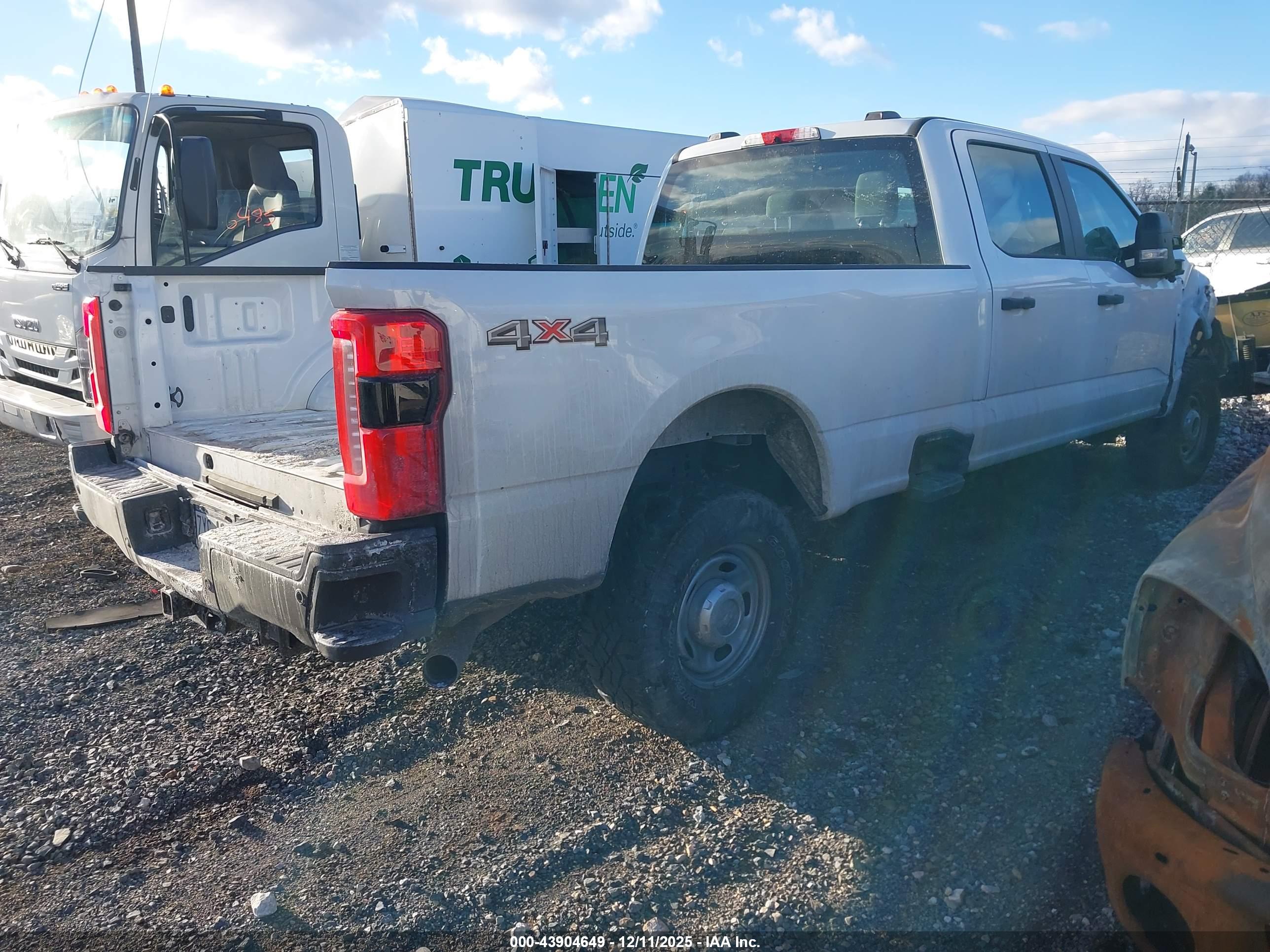 FORD F350 image 4